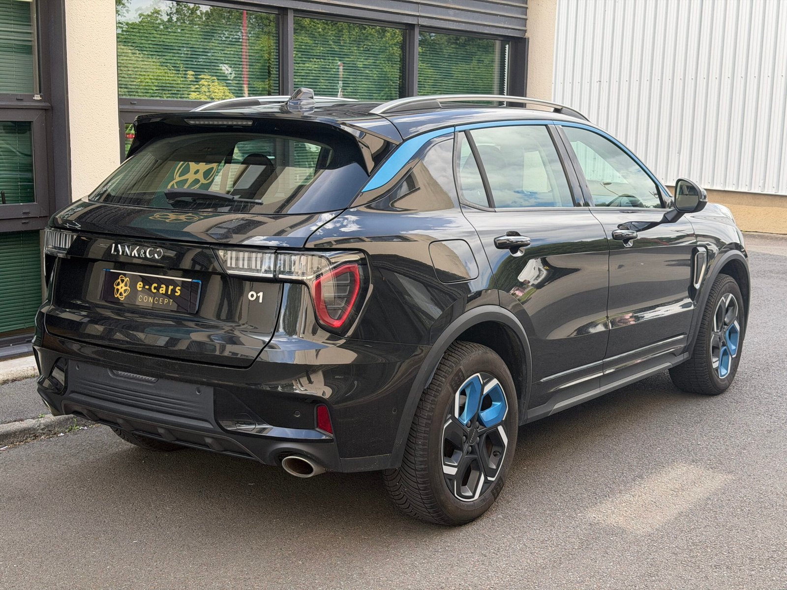 LYNK & CO 01 “PHEV”
