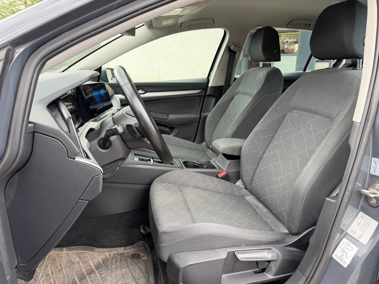 VOLKSWAGEN Golf 8 Life business 1.5 eTSi 16V BMT DSG7 150 cv Boîte auto