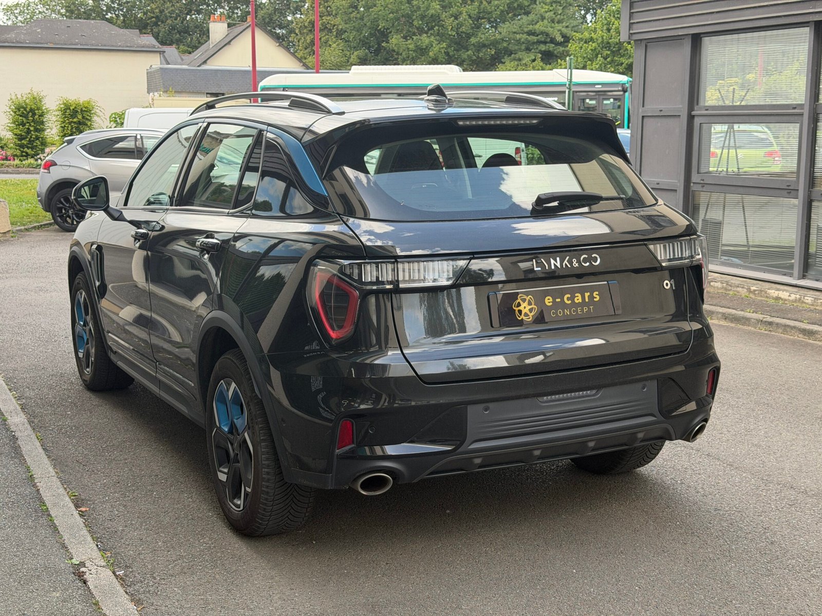 LYNK & CO 01 “PHEV”