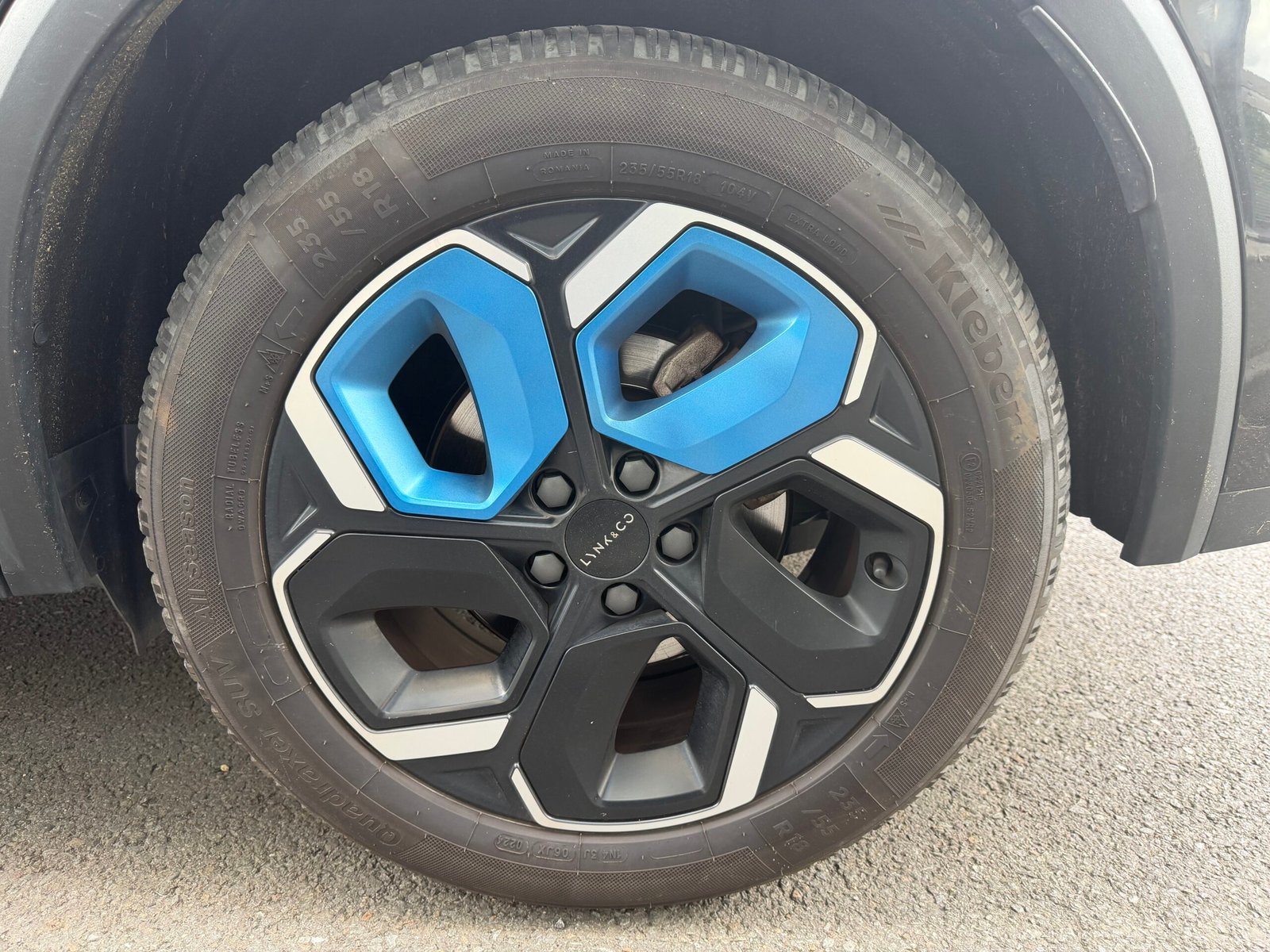 LYNK & CO 01 “PHEV”