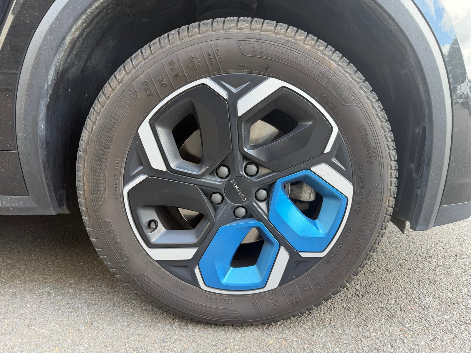 LYNK & CO 01 “PHEV”