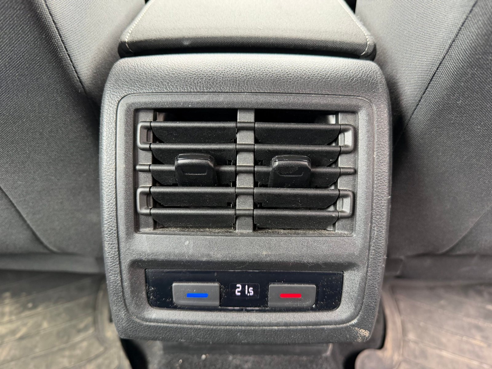 VOLKSWAGEN Golf 8 Life business 1.5 eTSi 16V BMT DSG7 150 cv Boîte auto