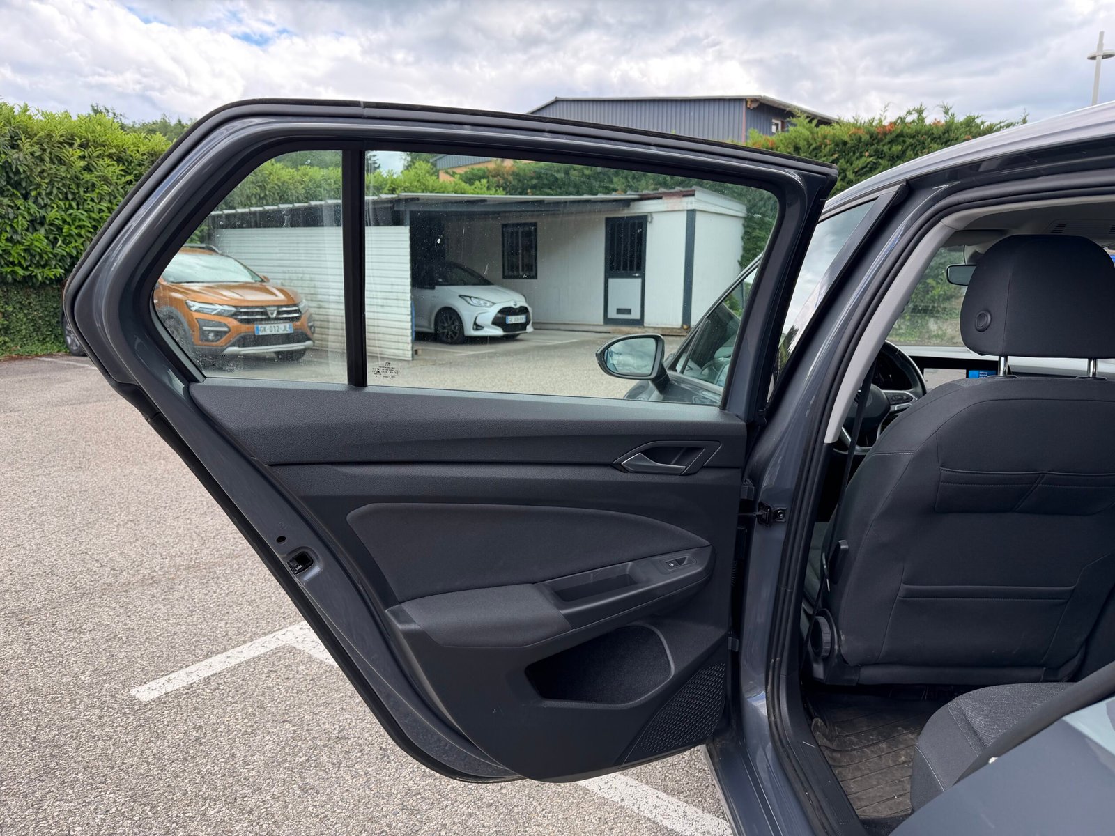VOLKSWAGEN Golf 8 Life business 1.5 eTSi 16V BMT DSG7 150 cv Boîte auto