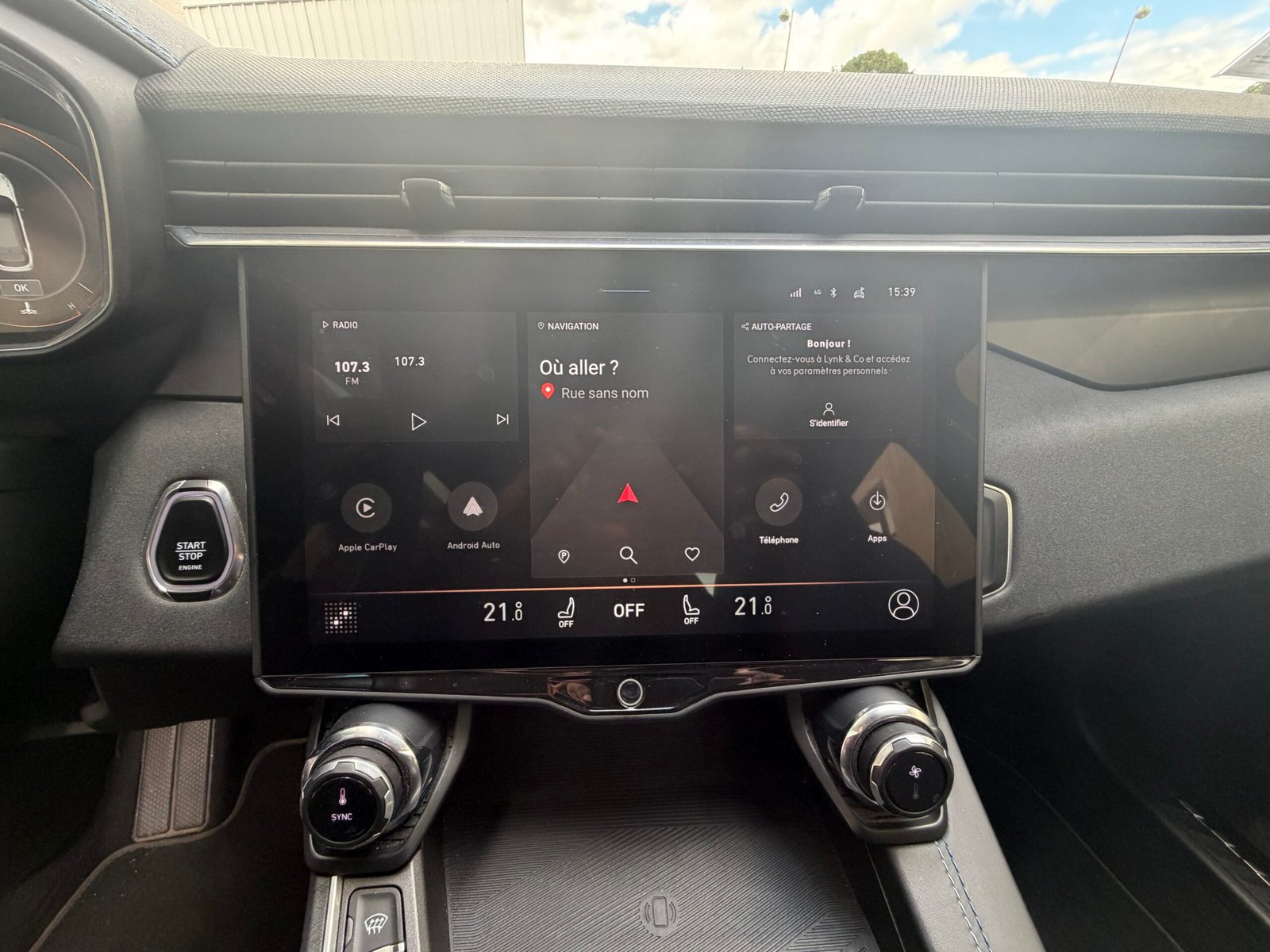 LYNK & CO 01 “PHEV”