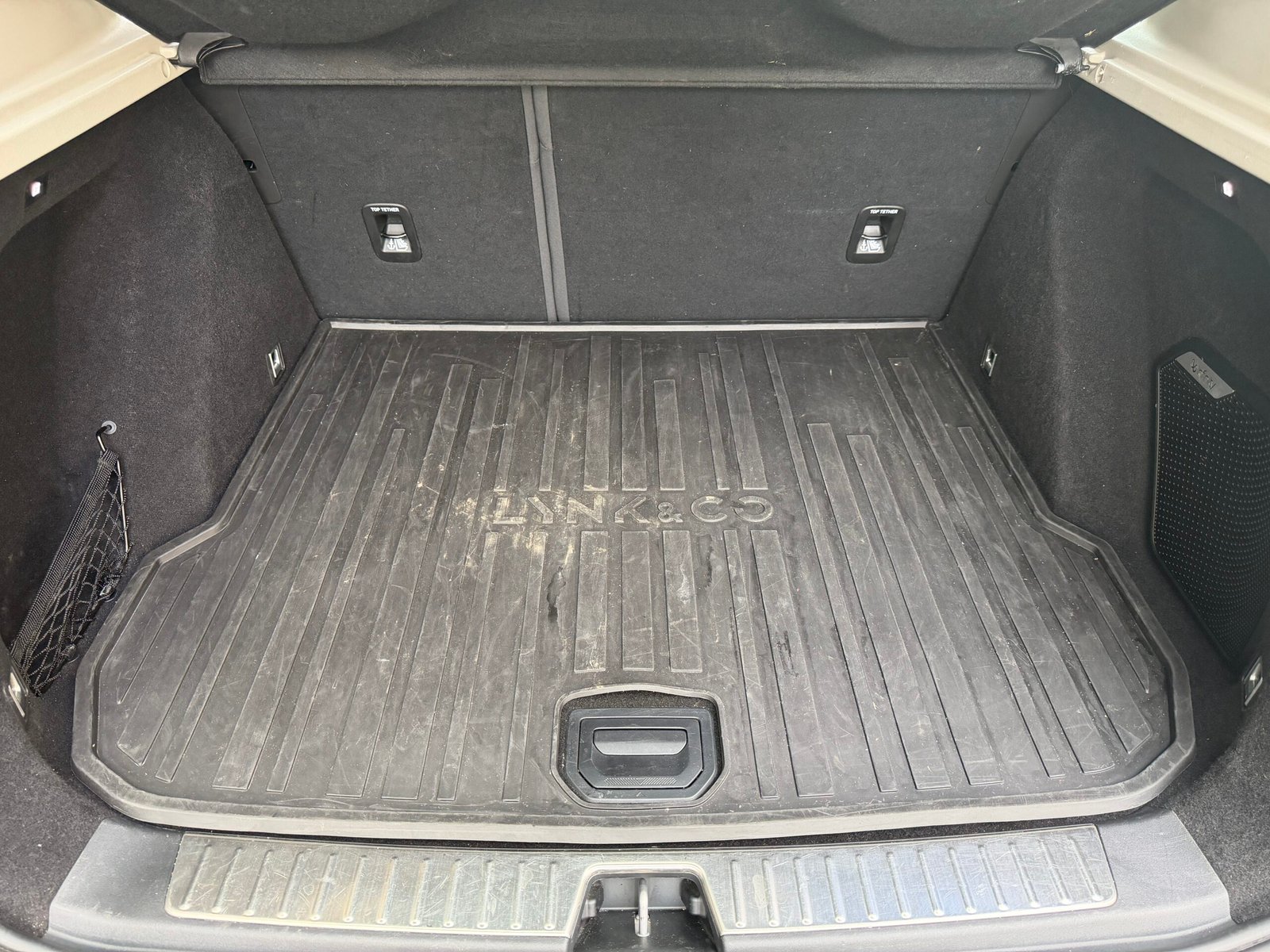 LYNK & CO 01 “PHEV”
