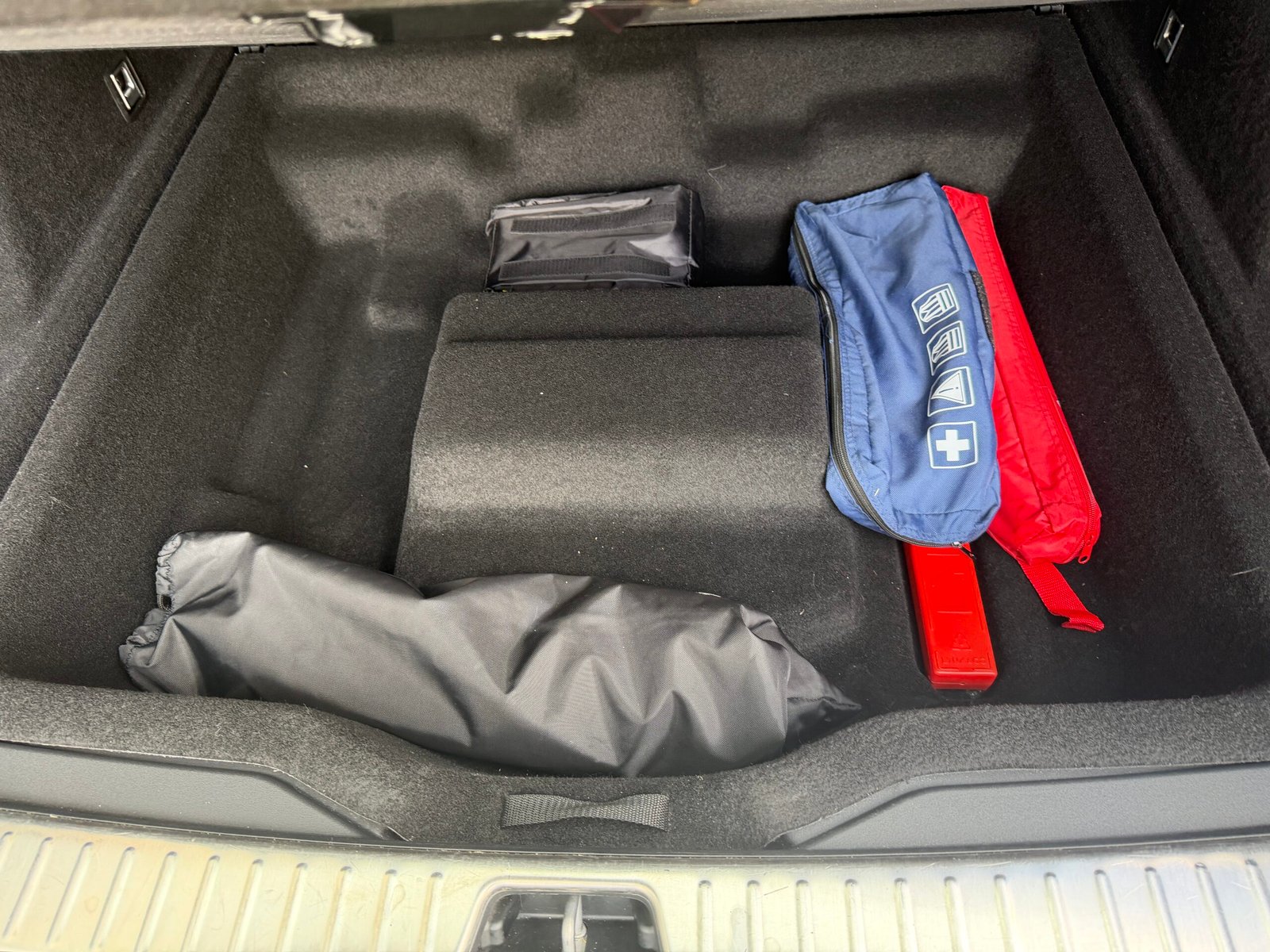 LYNK & CO 01 “PHEV”