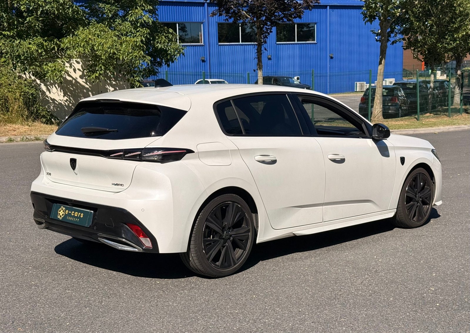 PEUGEOT 308 III GT 1.6 THP 225 Hybrid e-EAT8 180 cv Boîte auto