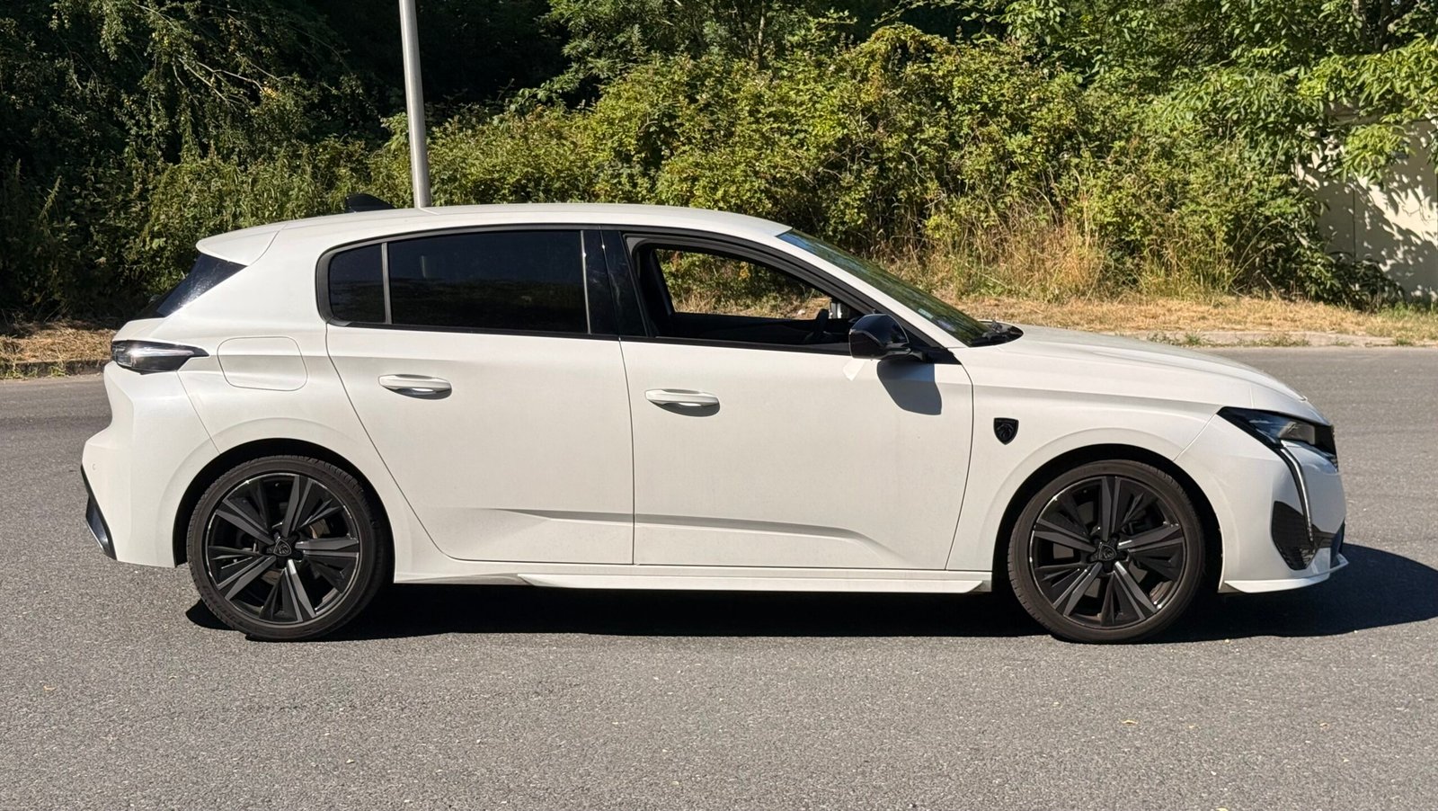 PEUGEOT 308 III GT 1.6 THP 225 Hybrid e-EAT8 180 cv Boîte auto