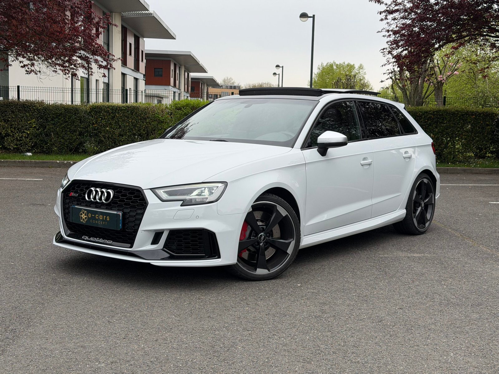 AUDI RS3 DAZA Phase 2 Sportback 2.5 TFSi 20V GPF Quattro S-Tronic 400 cv Boîte auto / Suivi Audi / Origine France / Bang & Olufsen / Virtual Cockpit / Toit ouvrant / Sièges RS