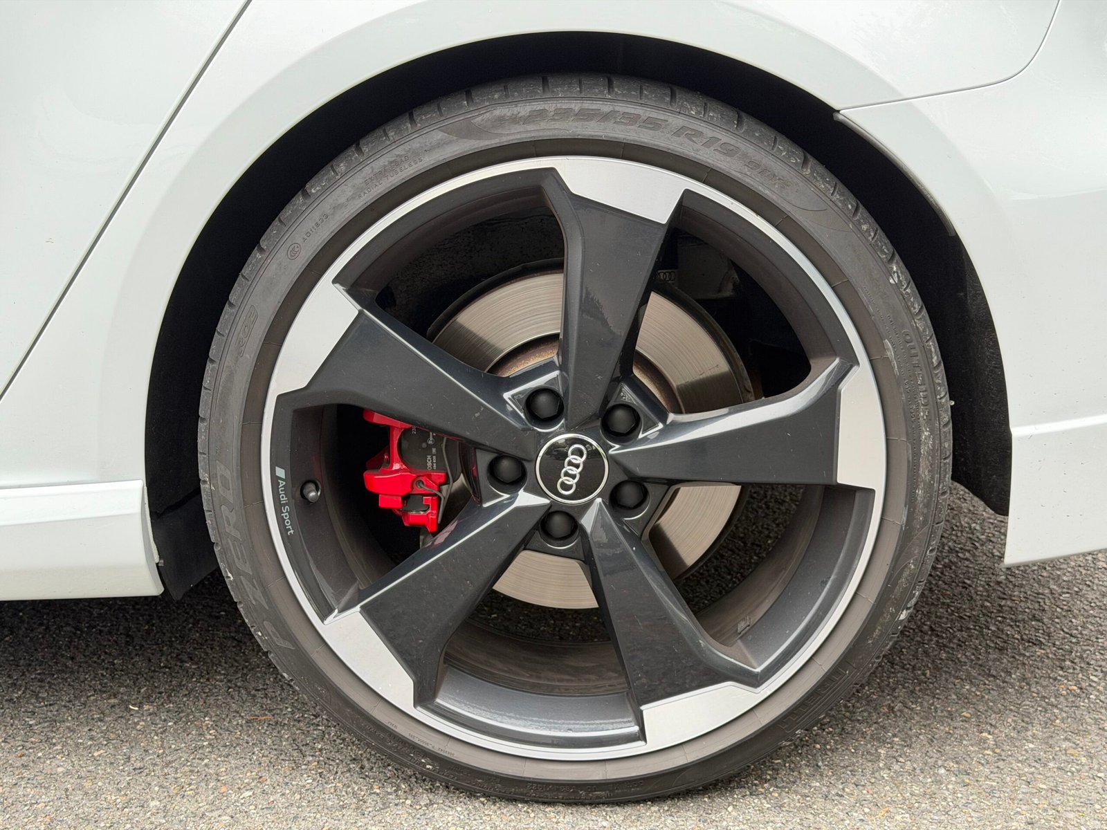 AUDI RS3 DAZA Phase 2 Sportback 2.5 TFSi 20V GPF Quattro S-Tronic 400 cv Boîte auto / Suivi Audi / Origine France / Bang & Olufsen / Virtual Cockpit / Toit ouvrant / Sièges RS