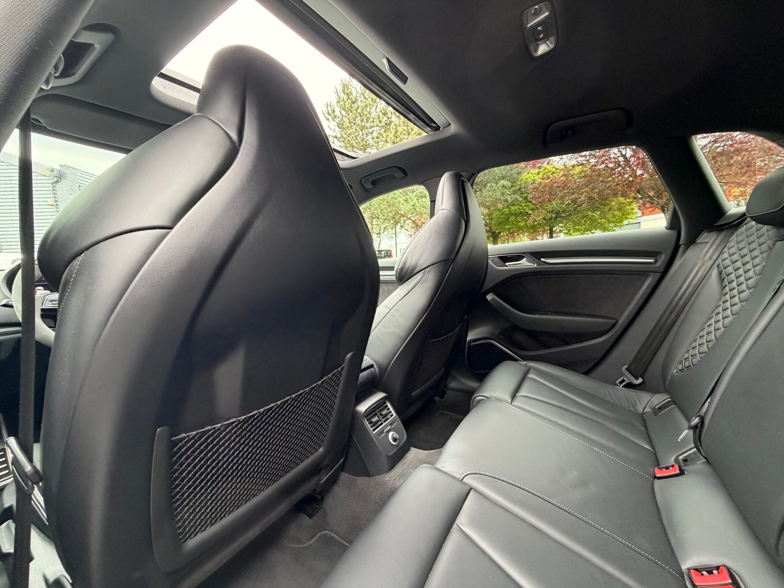 AUDI RS3 DAZA Phase 2 Sportback 2.5 TFSi 20V GPF Quattro S-Tronic 400 cv Boîte auto / Suivi Audi / Origine France / Bang & Olufsen / Virtual Cockpit / Toit ouvrant / Sièges RS