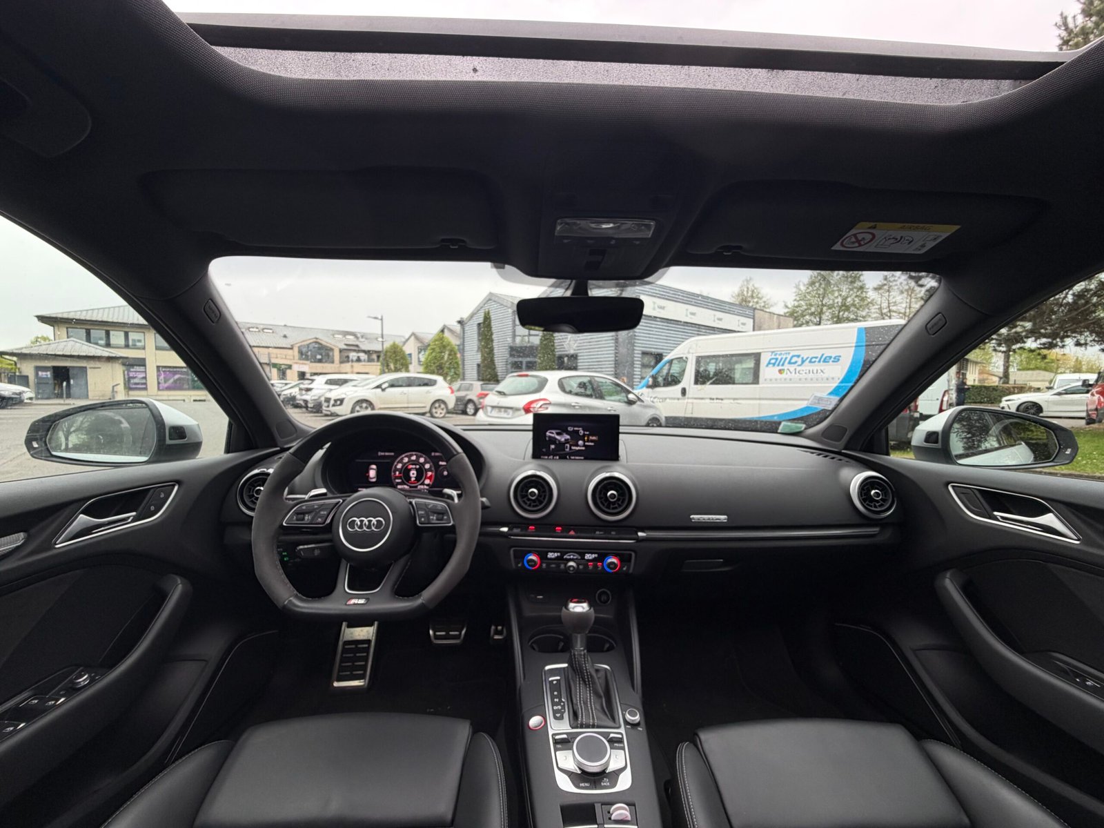AUDI RS3 DAZA Phase 2 Sportback 2.5 TFSi 20V GPF Quattro S-Tronic 400 cv Boîte auto / Suivi Audi / Origine France / Bang & Olufsen / Virtual Cockpit / Toit ouvrant / Sièges RS