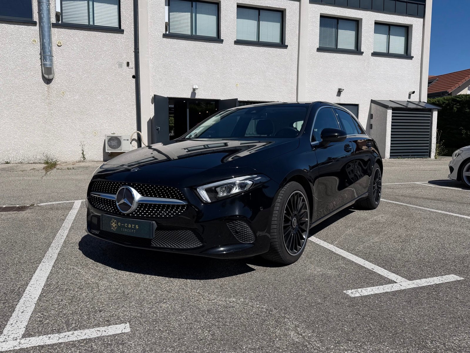 MERCEDES-BENZ Classe A 180 PROGRESSIVE LINE 1.3 7G-DCT 136 cv Boîte auto