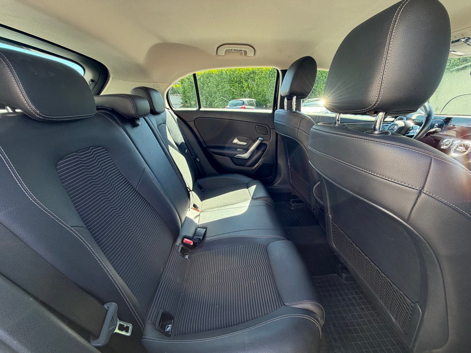 MERCEDES-BENZ Classe A 180 PROGRESSIVE LINE 1.3 7G-DCT 136 cv Boîte auto