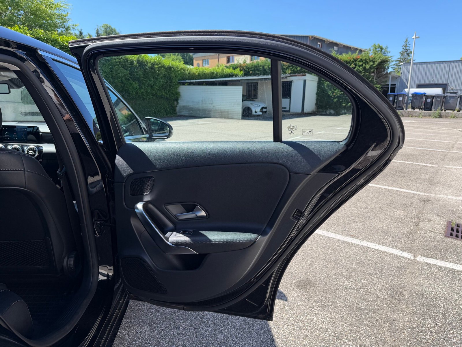 MERCEDES-BENZ Classe A 180 PROGRESSIVE LINE 1.3 7G-DCT 136 cv Boîte auto