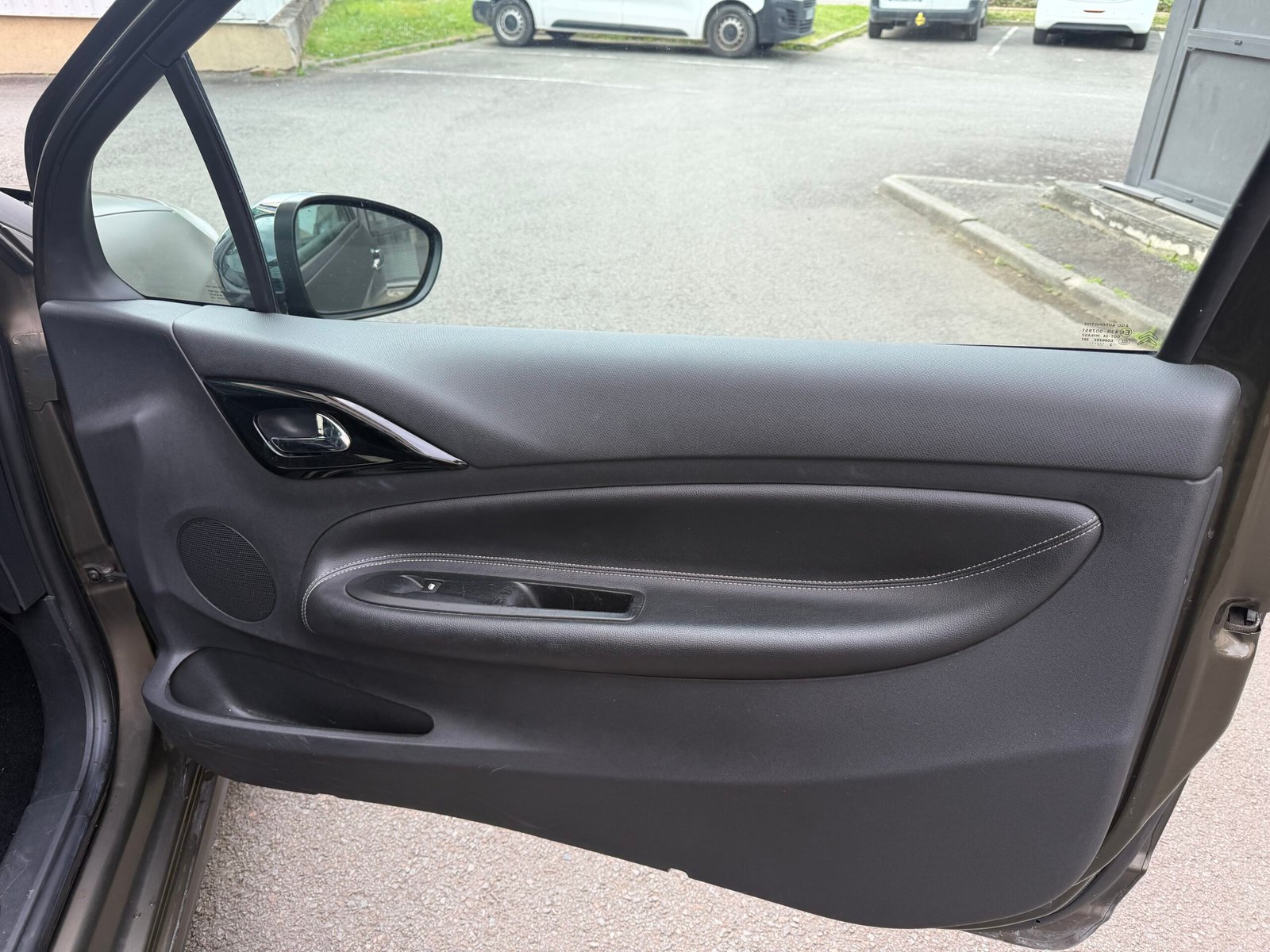 Citroën DS3 THP 155Ch “Just Mat“