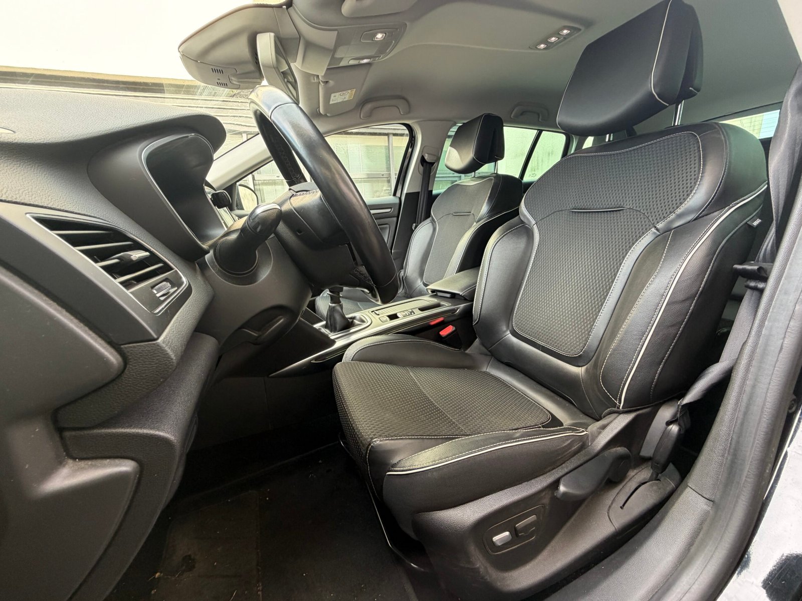 Renault Mégane Break 130ch “Intense Bose”