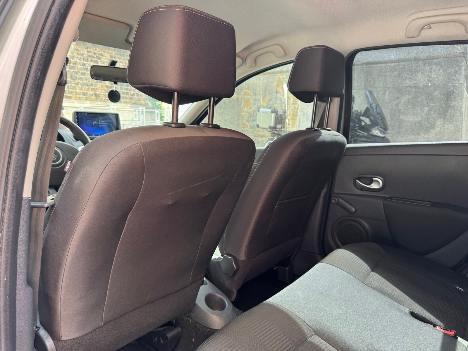 RENAULT Clio III (3) 5 Portes Phase 2 1.2 i eco2 75 cv