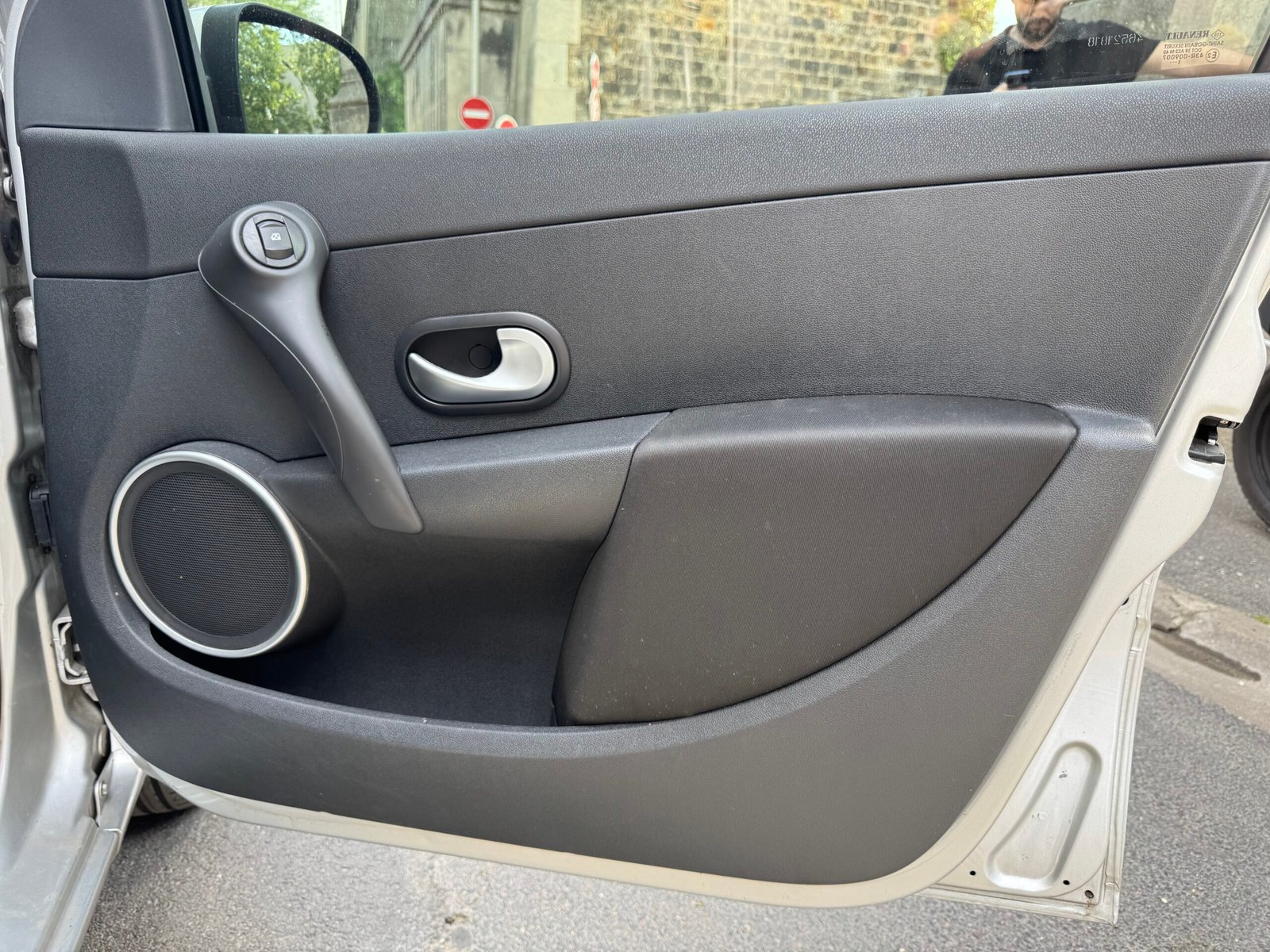 RENAULT Clio III (3) 5 Portes Phase 2 1.2 i eco2 75 cv