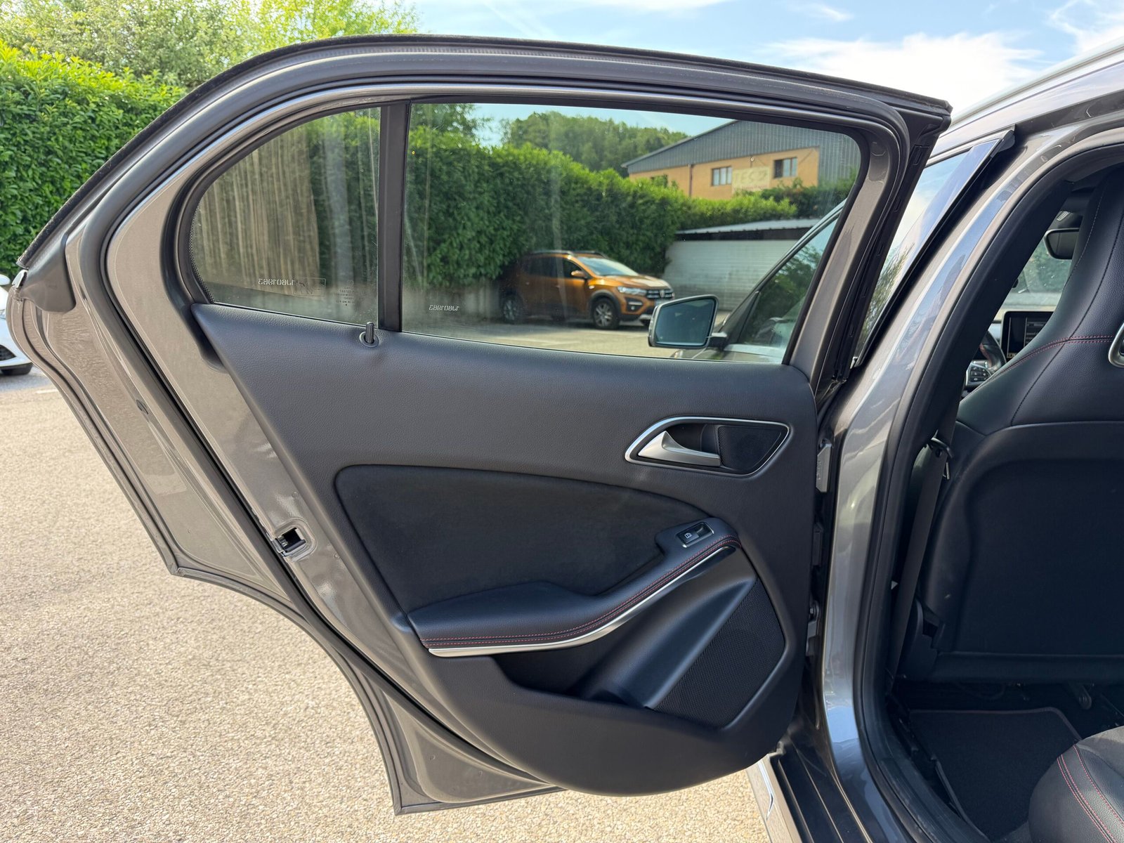 MERCEDES-BENZ Classe GLA Fascination 200 2.1 d 7G-DCT 136 cv Boîte auto