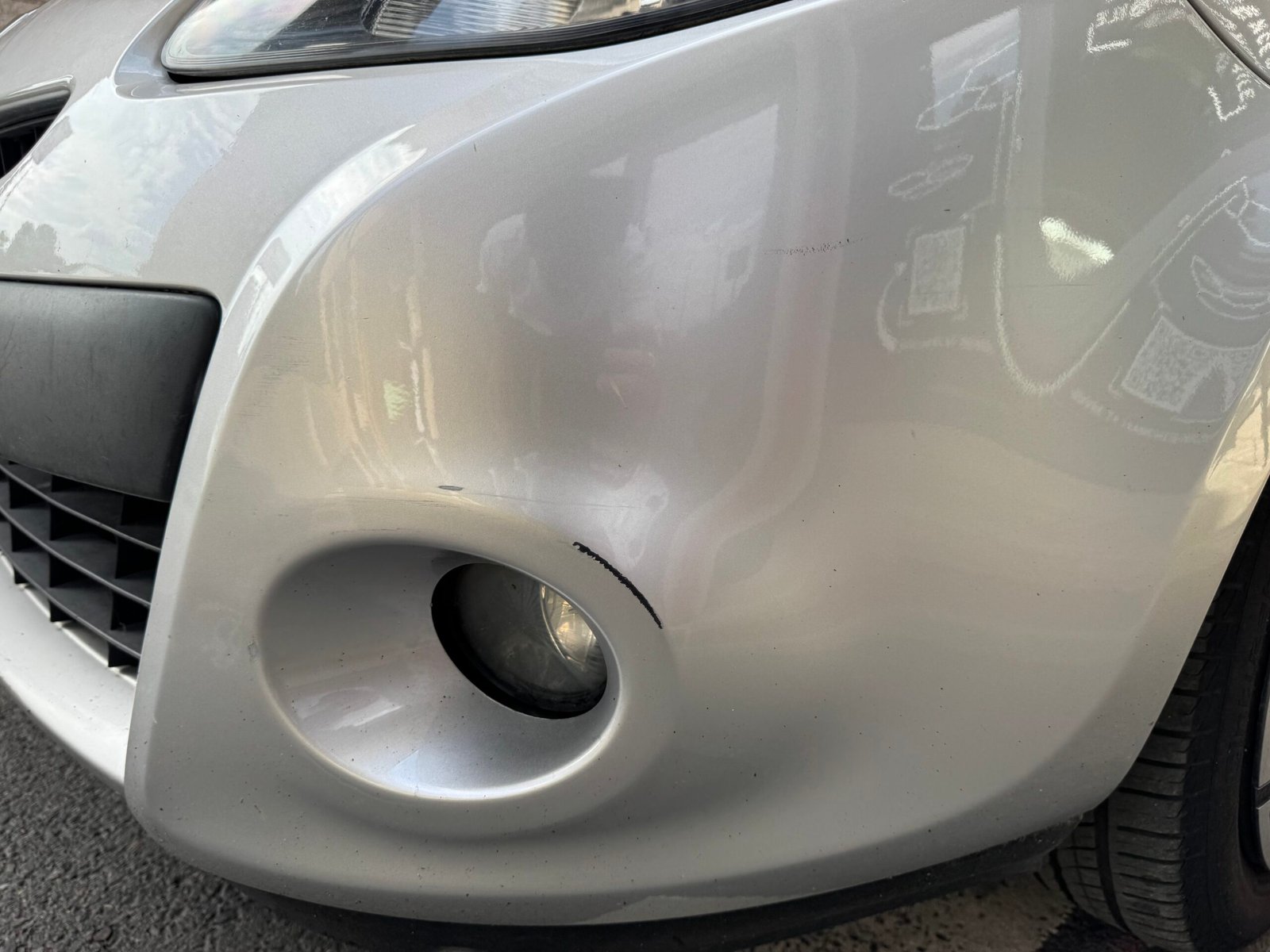 RENAULT Clio III (3) 5 Portes Phase 2 1.2 i eco2 75 cv
