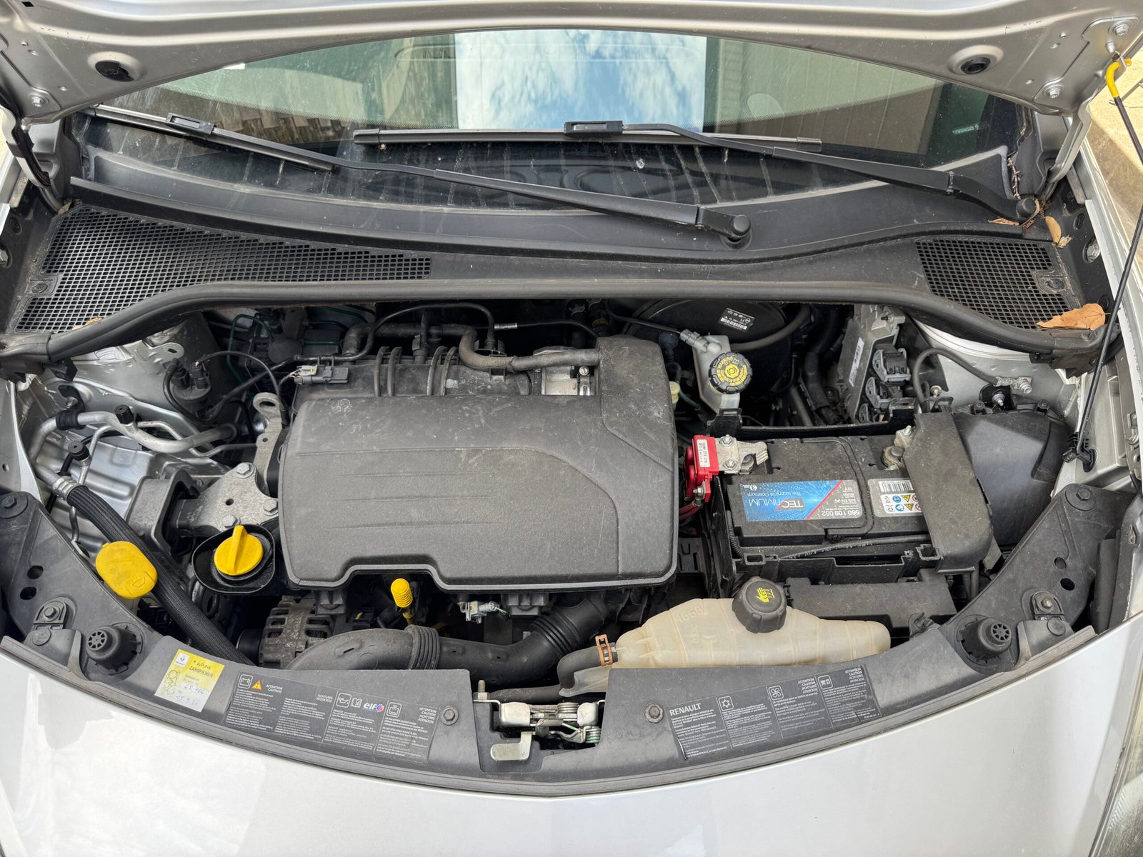 RENAULT Clio III (3) 5 Portes Phase 2 1.2 i eco2 75 cv