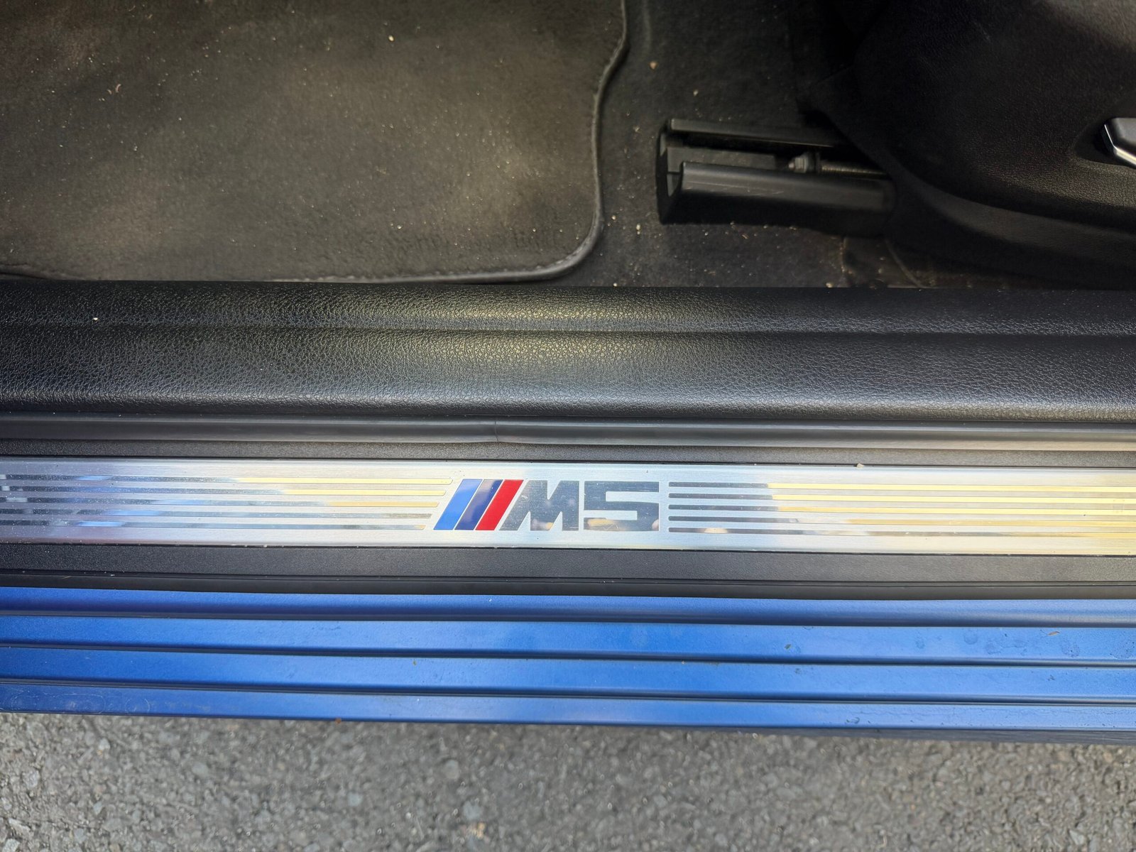 BMW M5 F10 Frozen Blue — 2015 — 146 000 km — Essence — Automatique