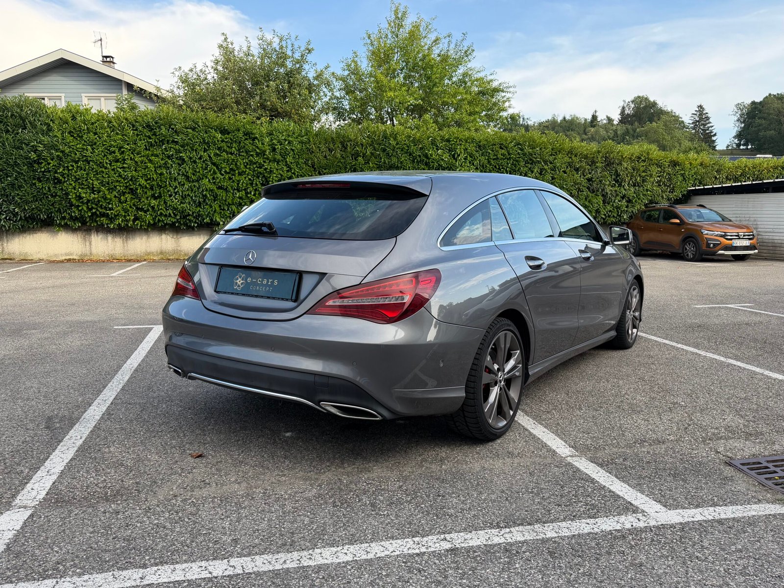 MERCEDES-BENZ Classe CLA FASCINATION Shooting Brake Phase 2 180 1.6 i 16V BlueEFFICIENCY S&S 122 cv