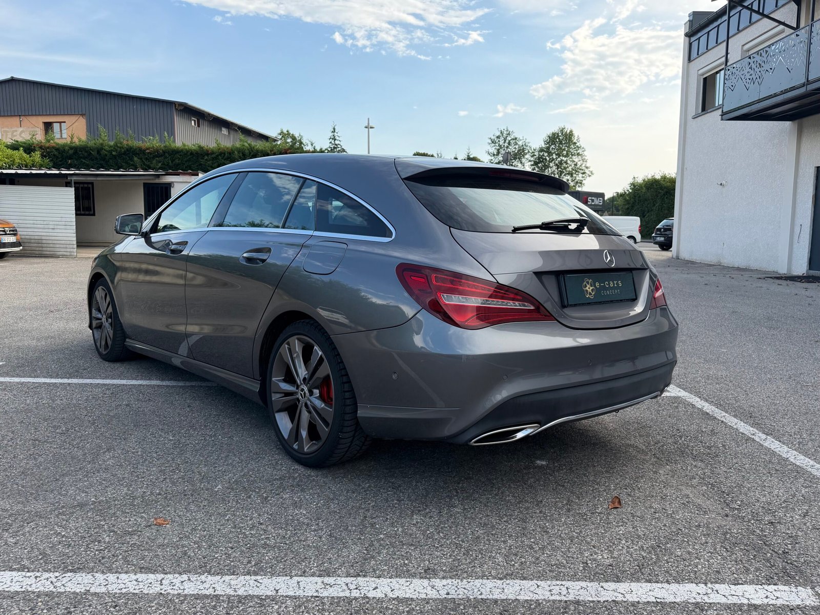 MERCEDES-BENZ Classe CLA FASCINATION Shooting Brake Phase 2 180 1.6 i 16V BlueEFFICIENCY S&S 122 cv