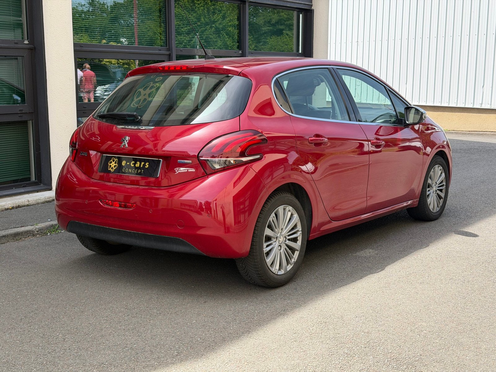 Peugeot 208 110ch « Allure Business »