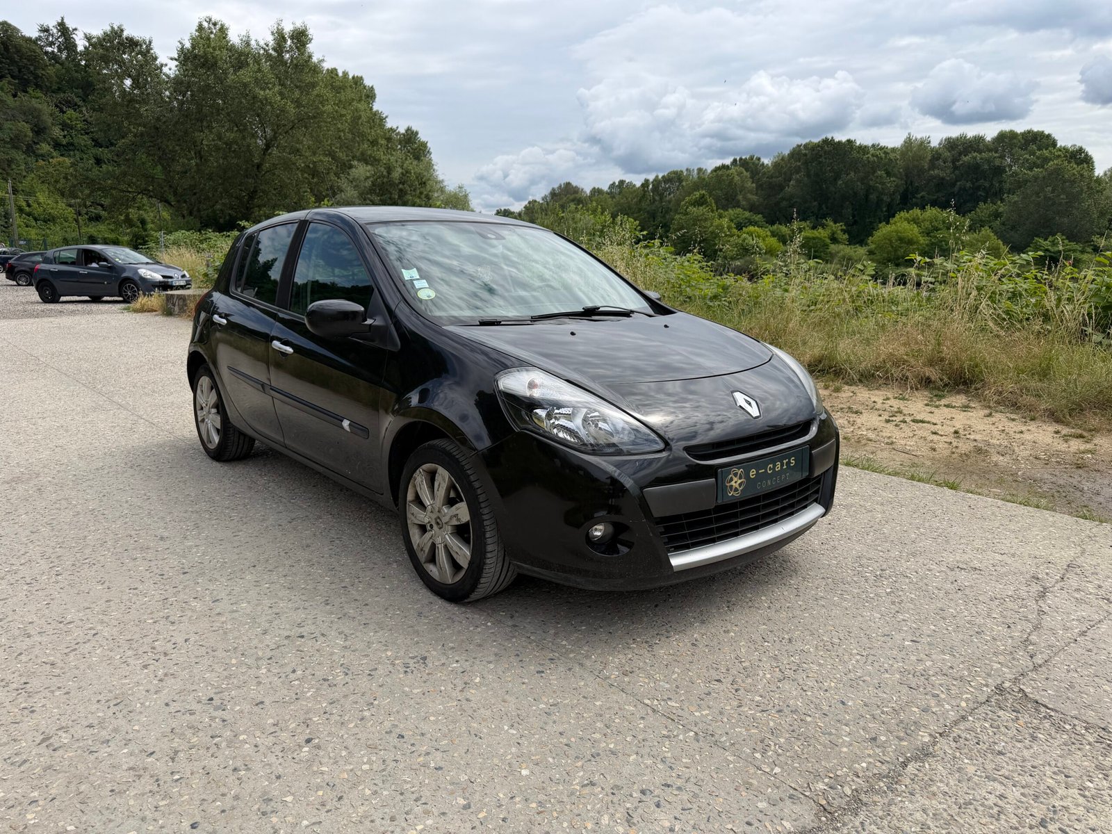 RENAULT Clio 3 Tomtom Phase 2 1.6i 111 cv Automatique