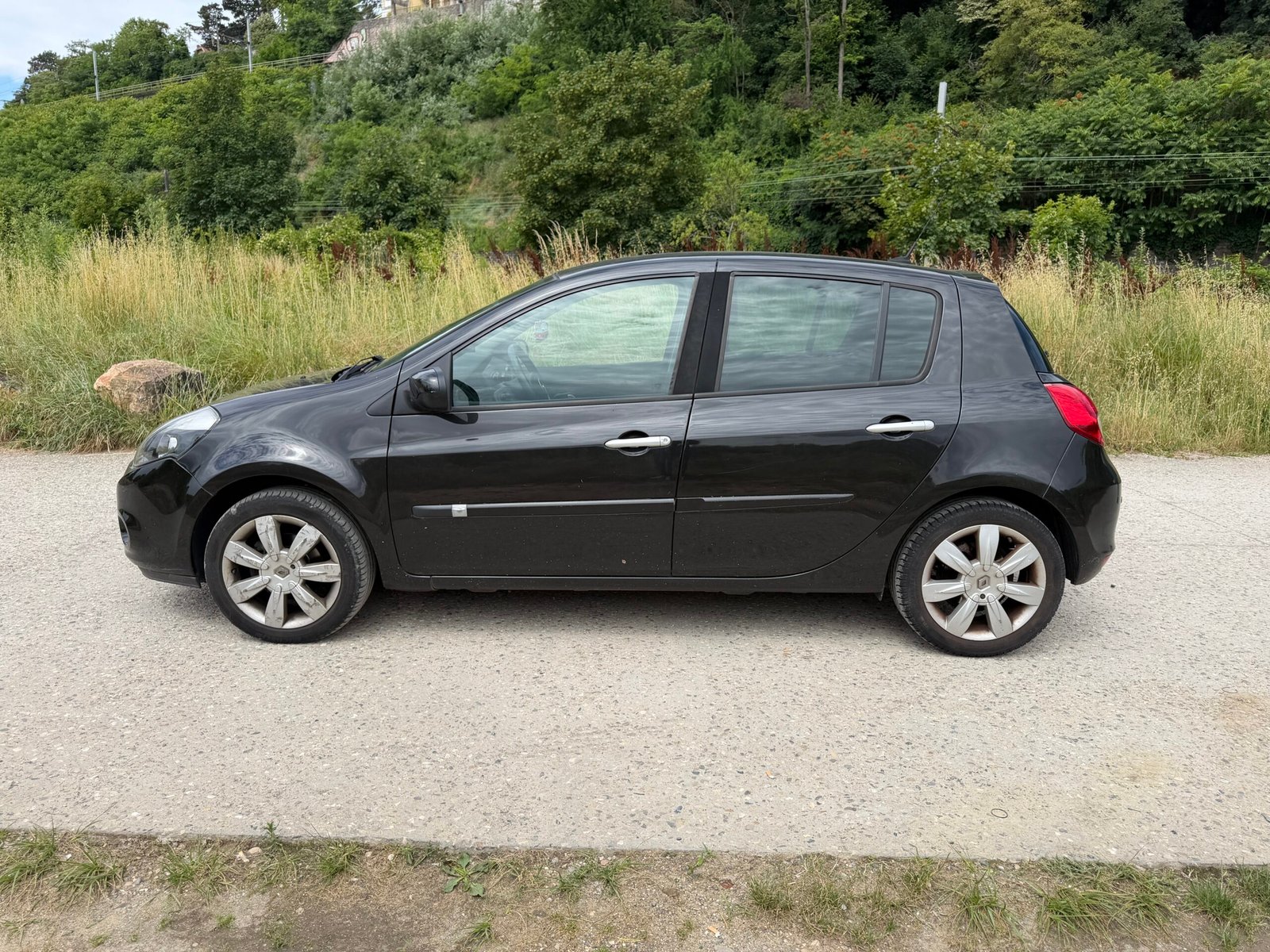 RENAULT Clio 3 Tomtom Phase 2 1.6i 111 cv Automatique
