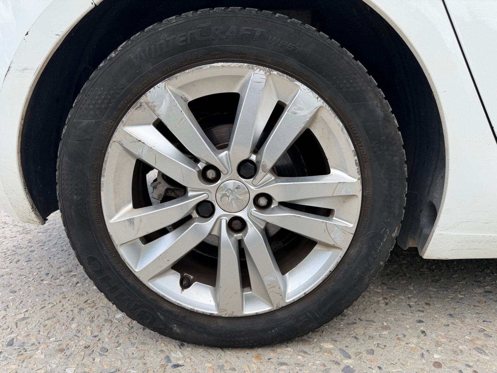 Peugeot 308  1.2 VTI 130ch
