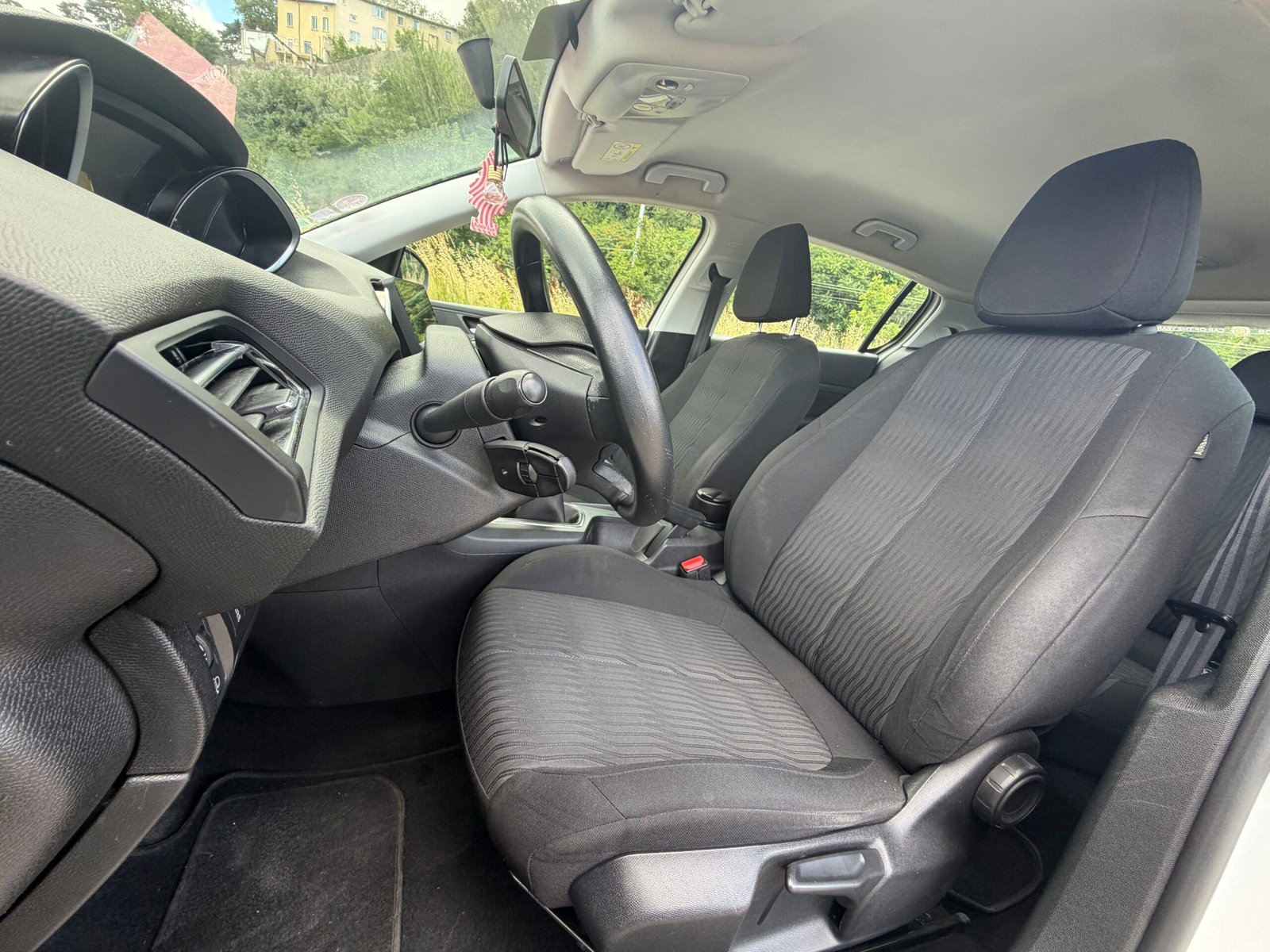Peugeot 308  1.2 VTI 130ch