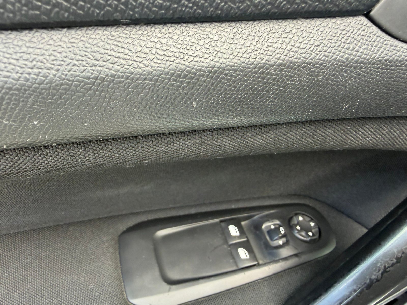Peugeot 308  1.2 VTI 130ch