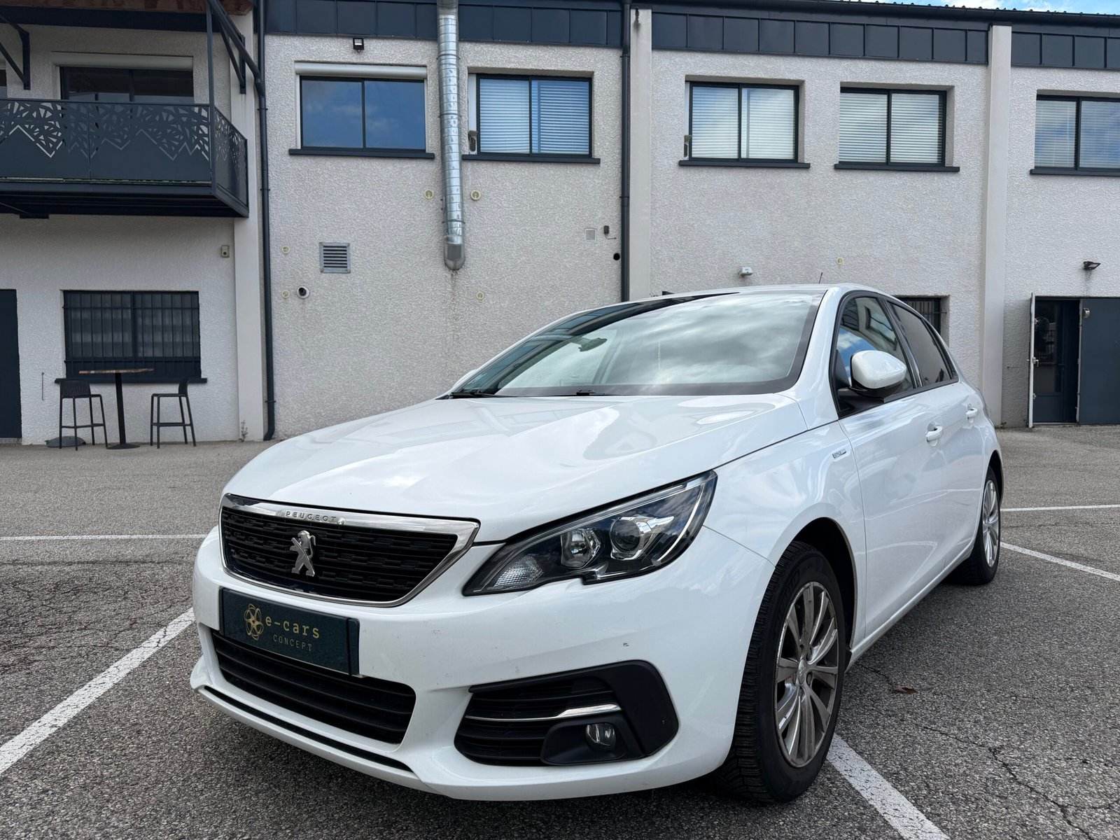 PEUGEOT 308 Phase II 1.5 Blue HDi 102 cv