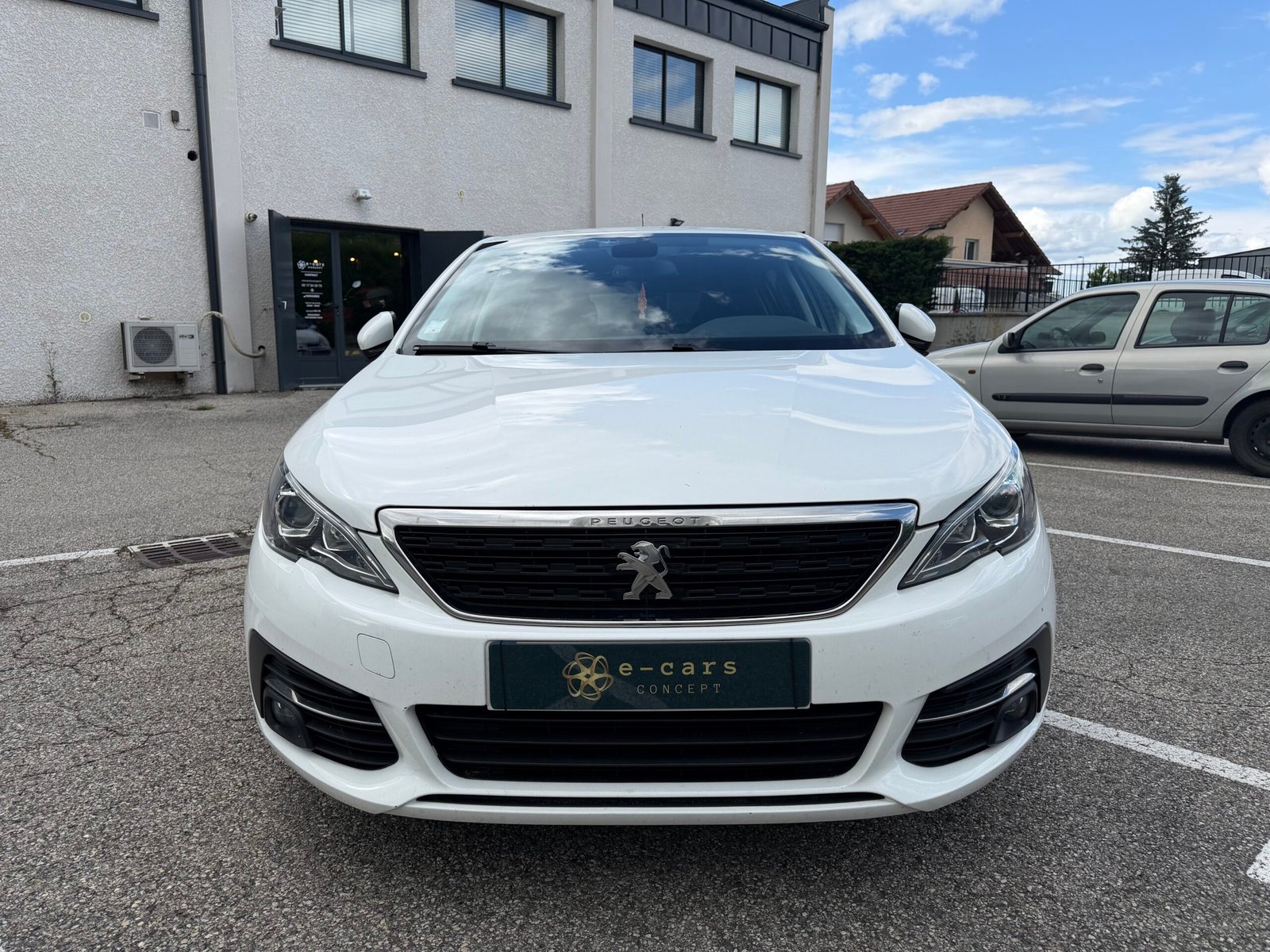 PEUGEOT 308 Phase II 1.5 Blue HDi 102 cv