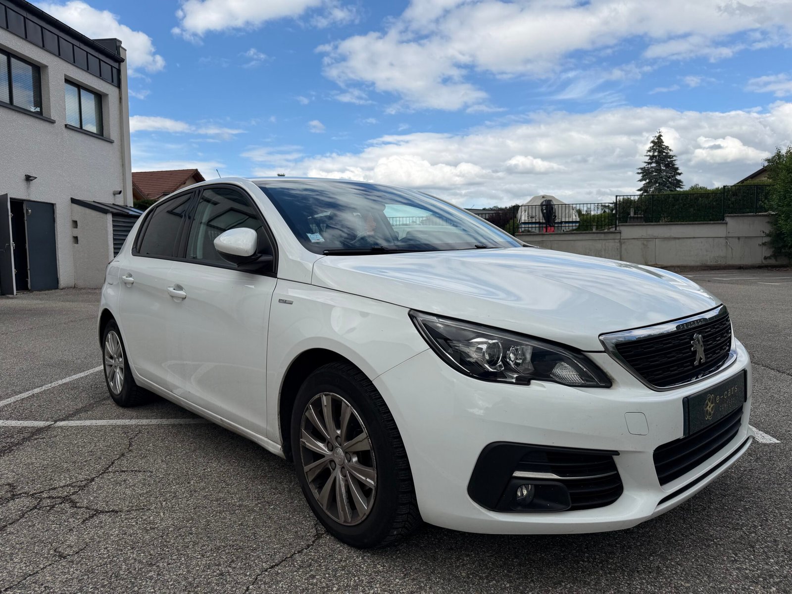 PEUGEOT 308 Phase II 1.5 Blue HDi 102 cv