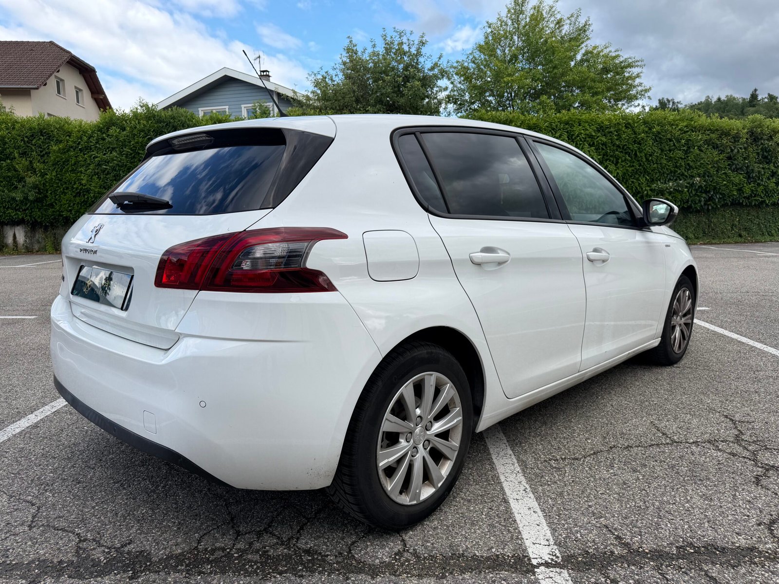 PEUGEOT 308 Phase II 1.5 Blue HDi 102 cv