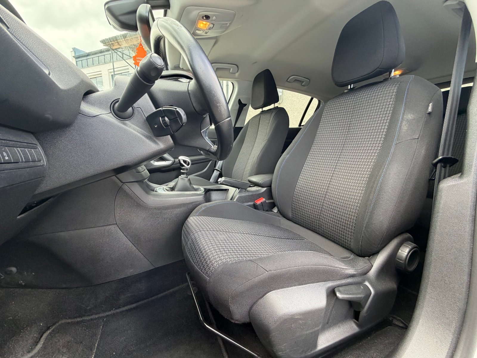 PEUGEOT 308 Phase II 1.5 Blue HDi 102 cv