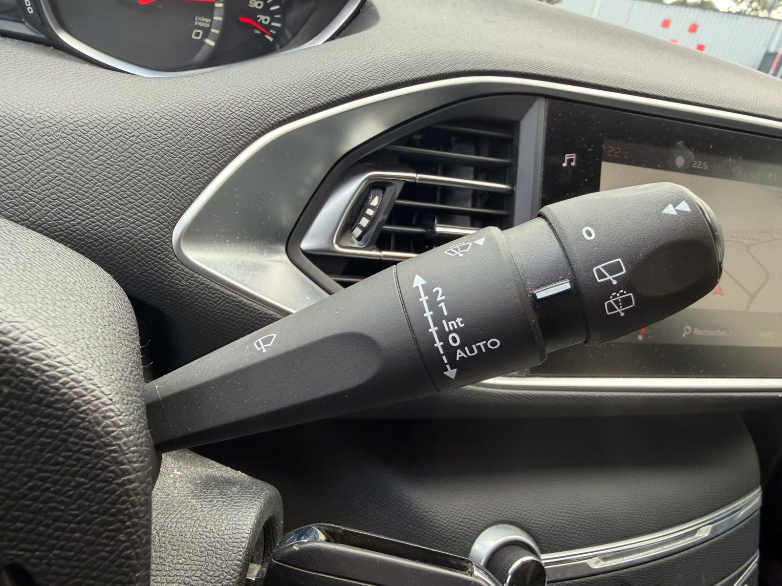 PEUGEOT 308 Phase II 1.5 Blue HDi 102 cv