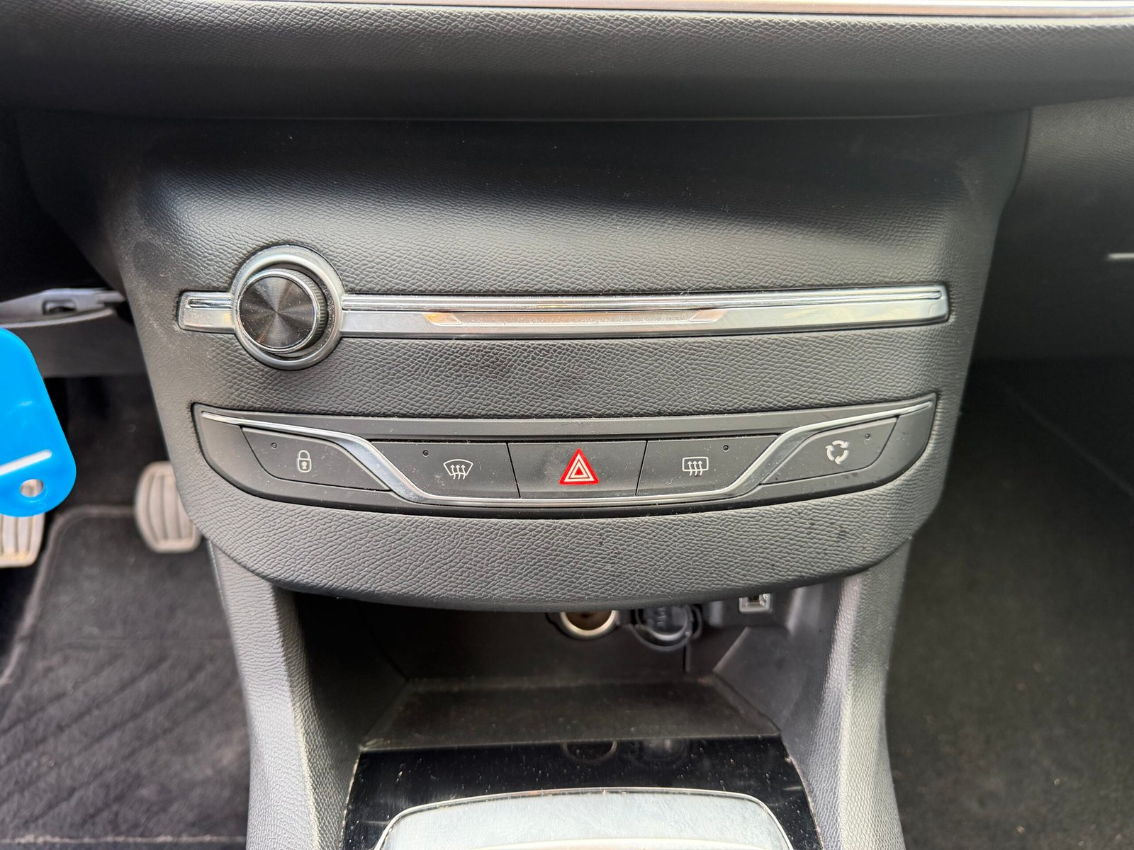 PEUGEOT 308 Phase II 1.5 Blue HDi 102 cv