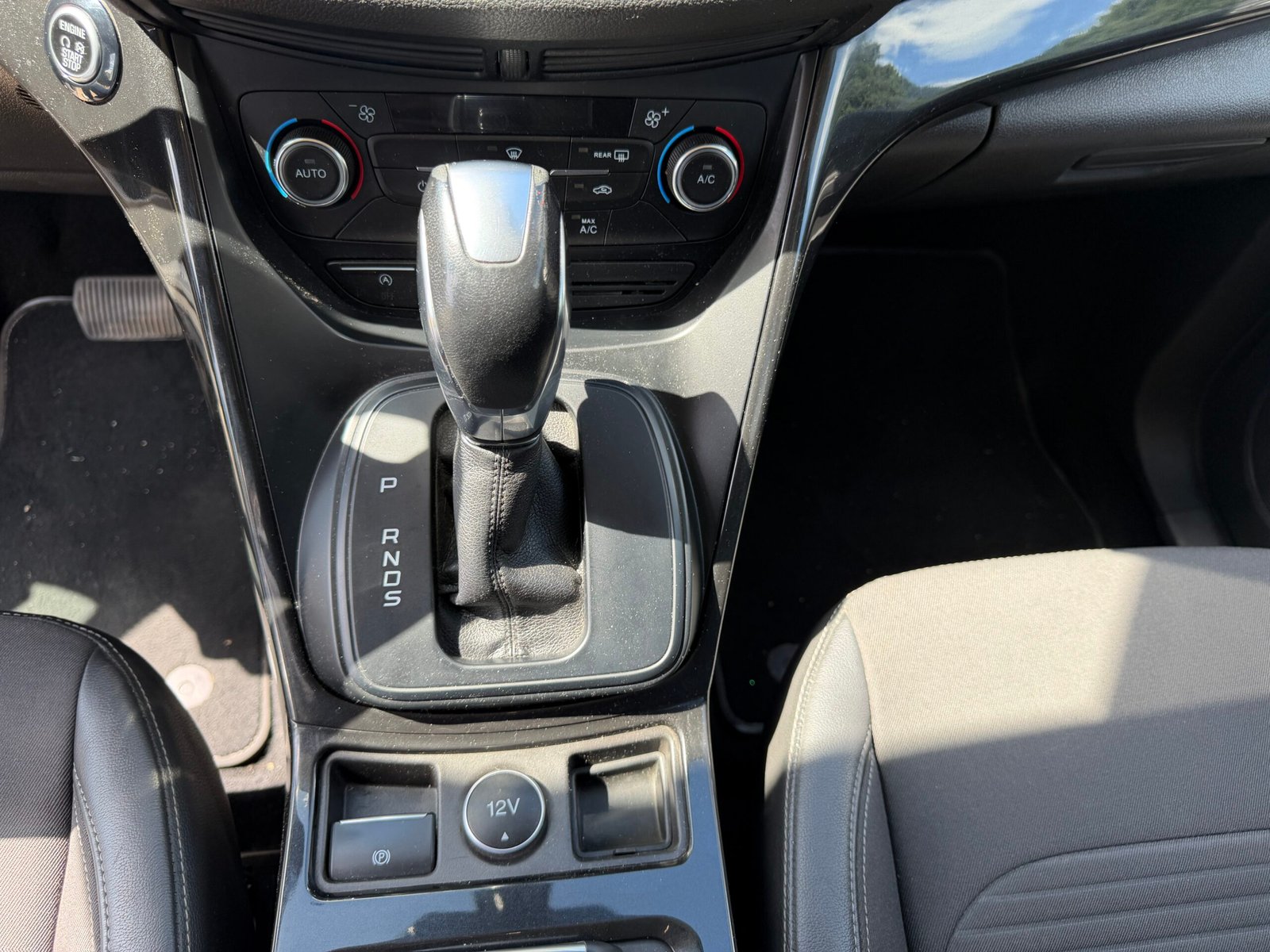 FORD Kuga II 1.5 TDCi 4×2 120cv Boîte automatique
