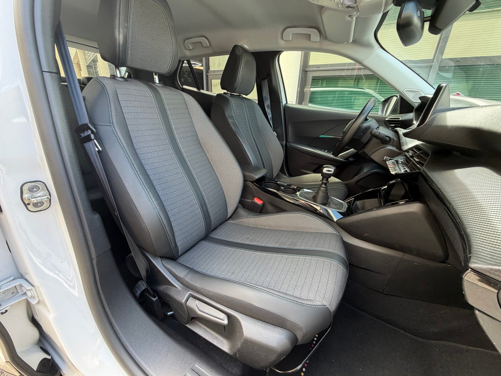 Peugeot 2008 100ch “Allure”