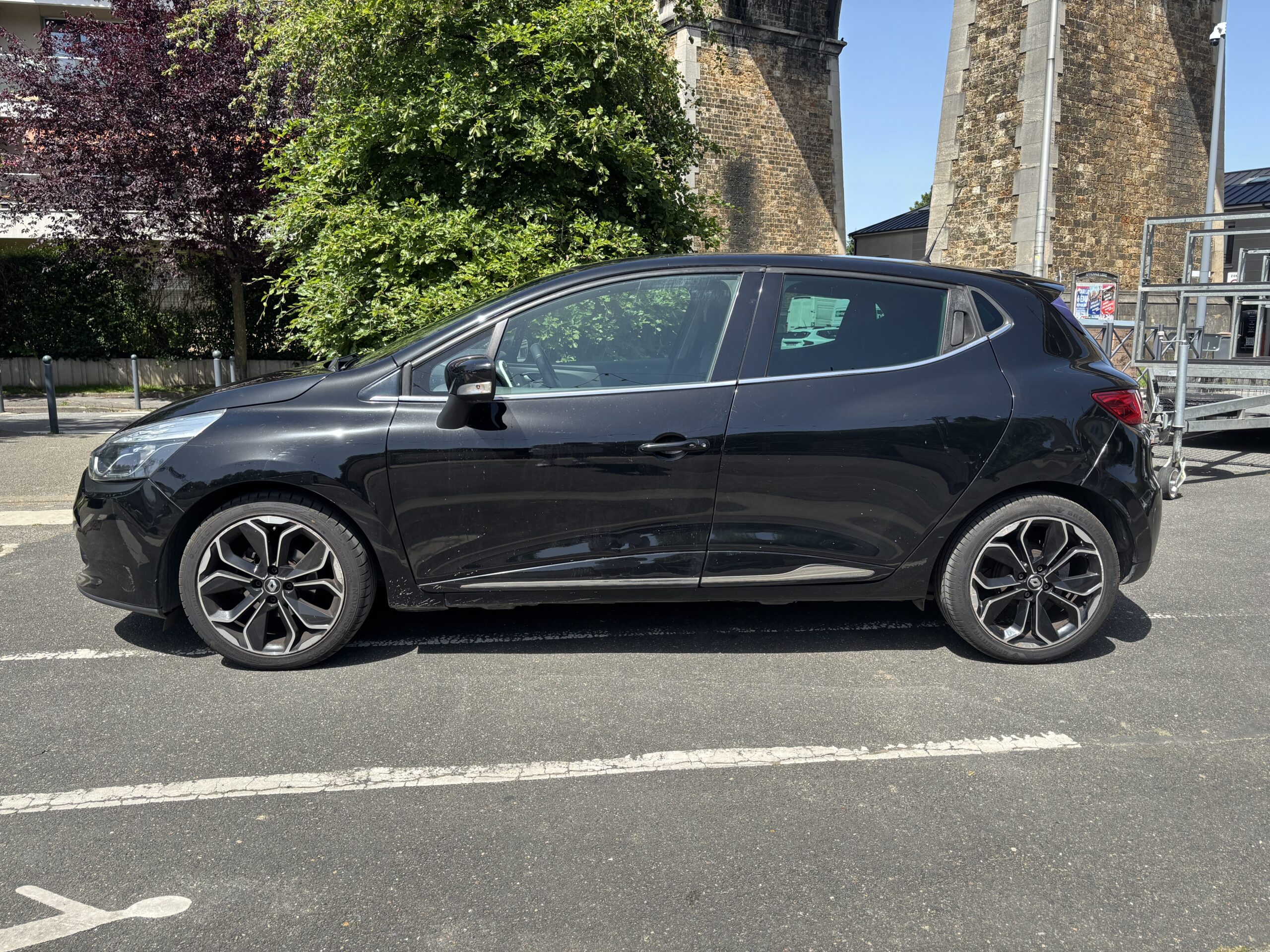 RENAULT Clio IV 5 1.5 dCi 90ch “Intens”