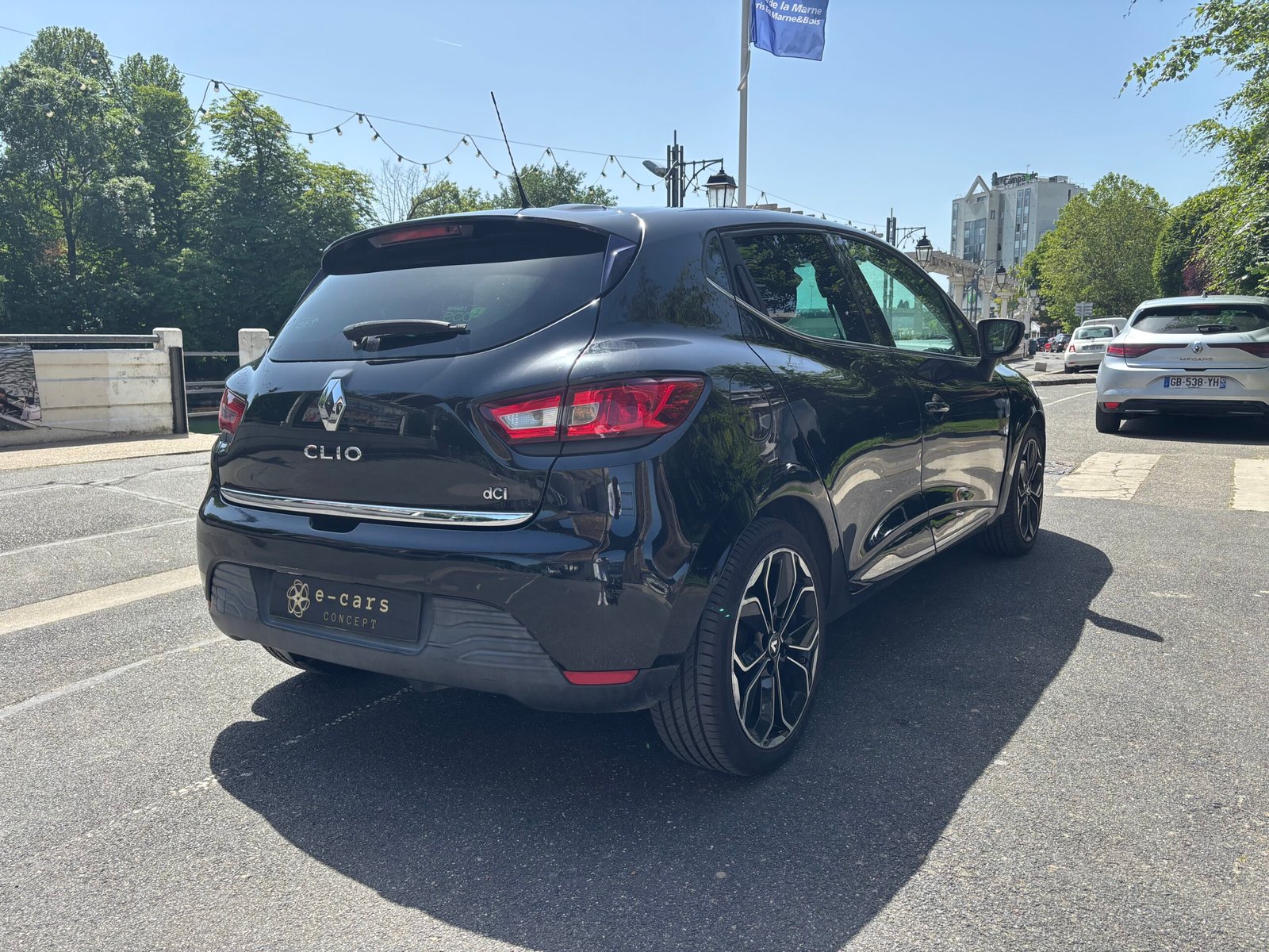 RENAULT Clio IV 5 1.5 dCi 90ch “Intens”