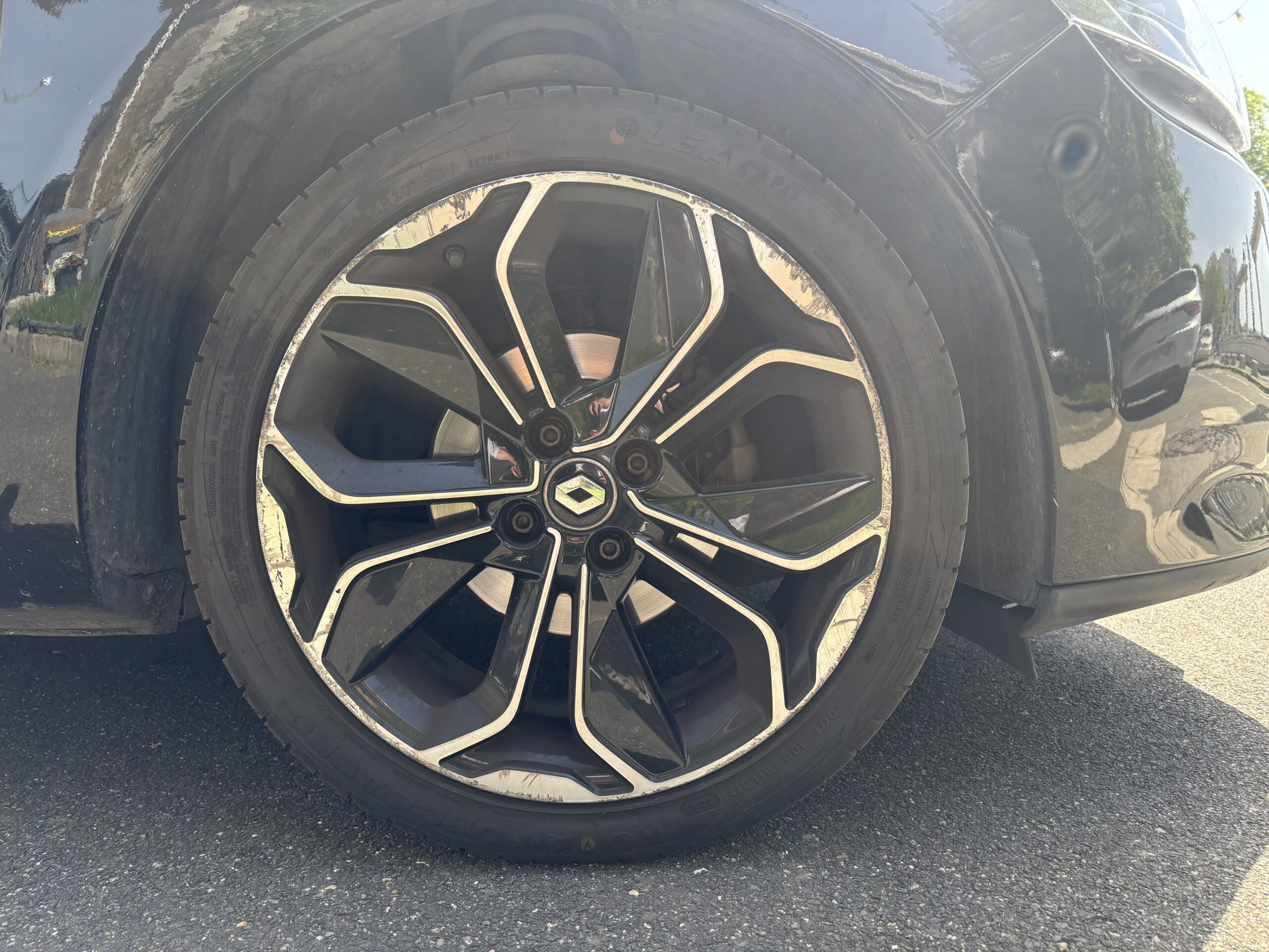 RENAULT Clio IV 5 1.5 dCi 90ch “Intens”