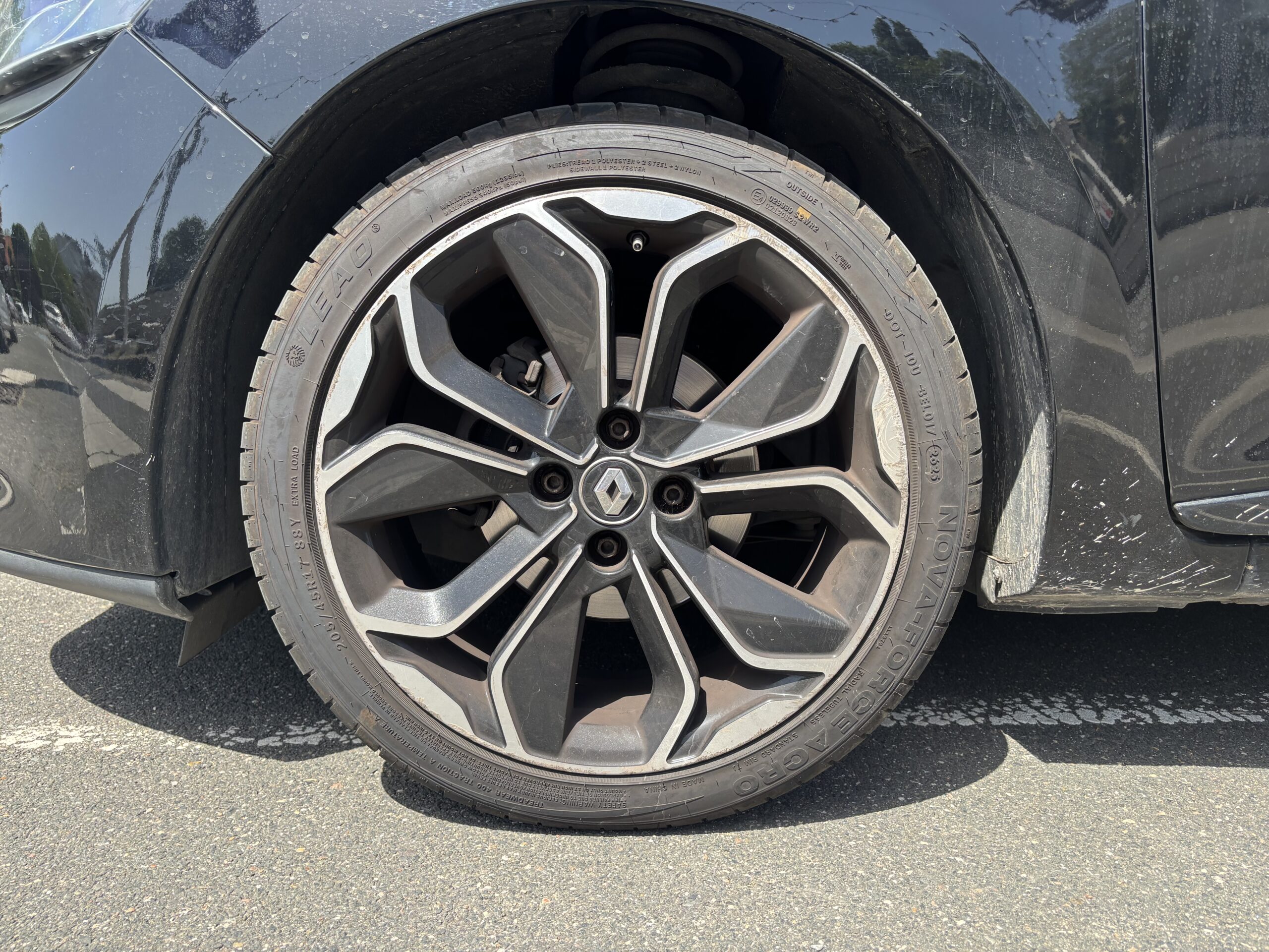 RENAULT Clio IV 5 1.5 dCi 90ch “Intens”