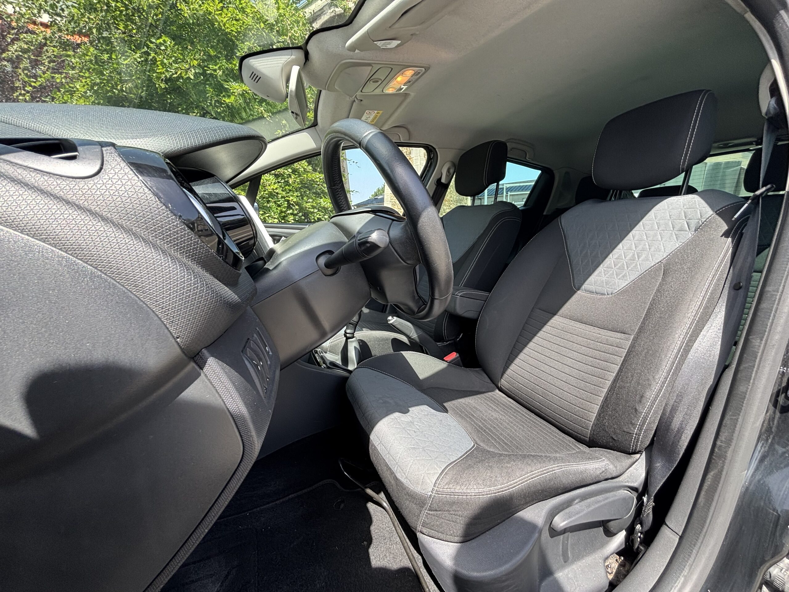 RENAULT Clio IV 5 1.5 dCi 90ch “Intens”