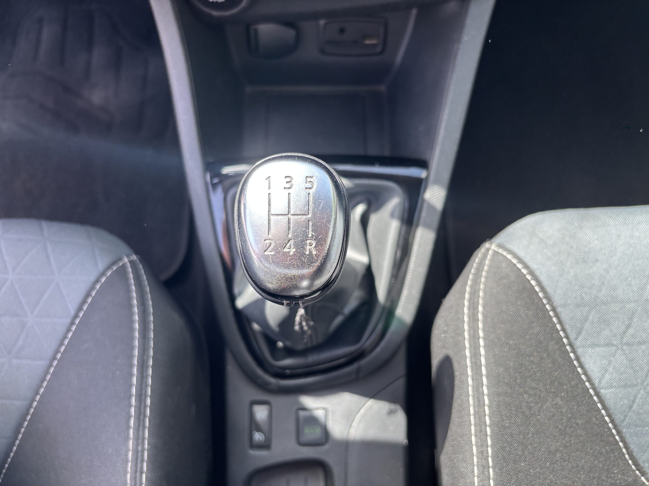 RENAULT Clio IV 5 1.5 dCi 90ch “Intens”